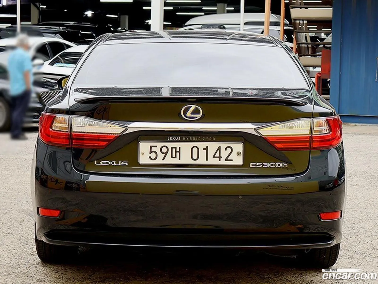 Lexus ES300h 2016 — 2