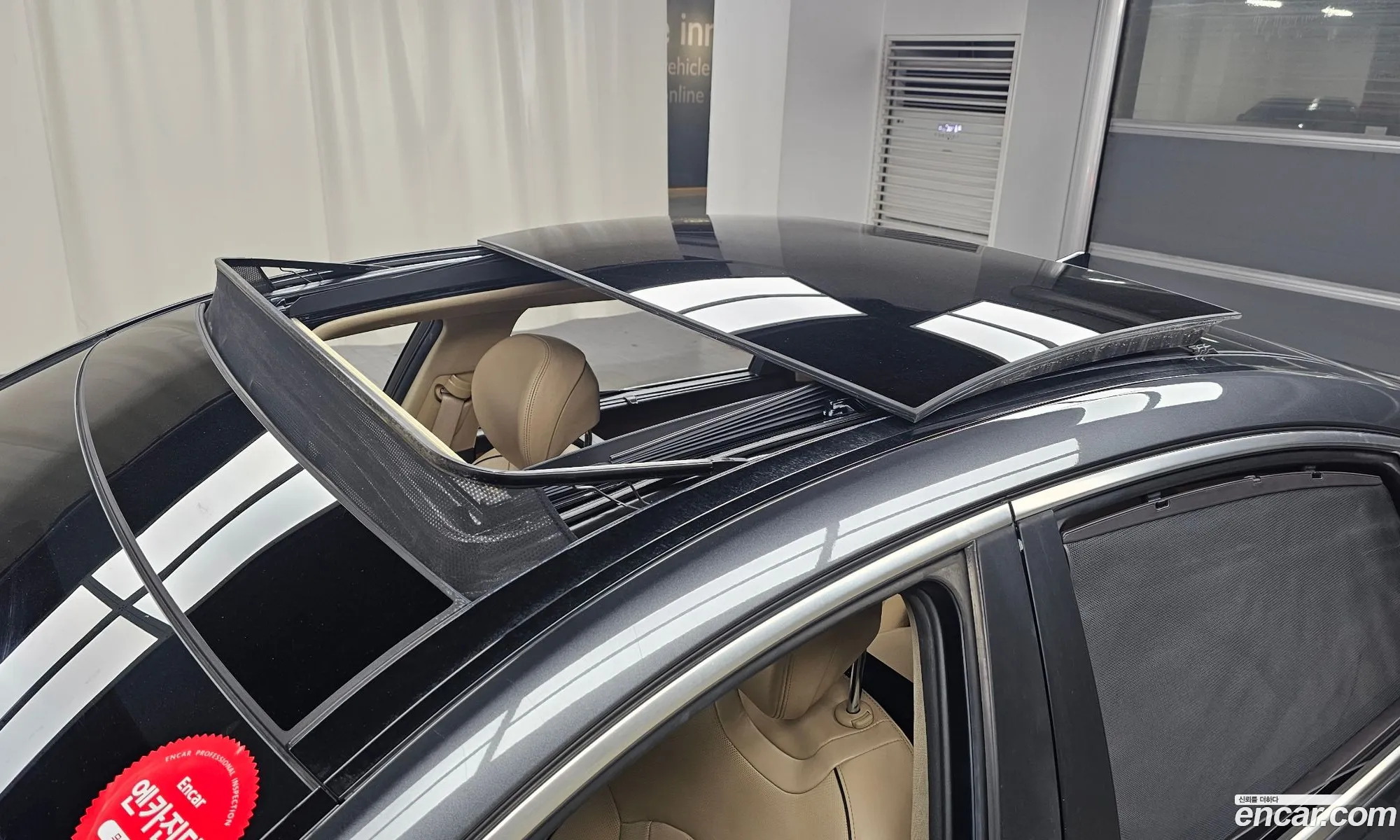 Genesis G80 2017 KMHGM41DDHU218246 — 18