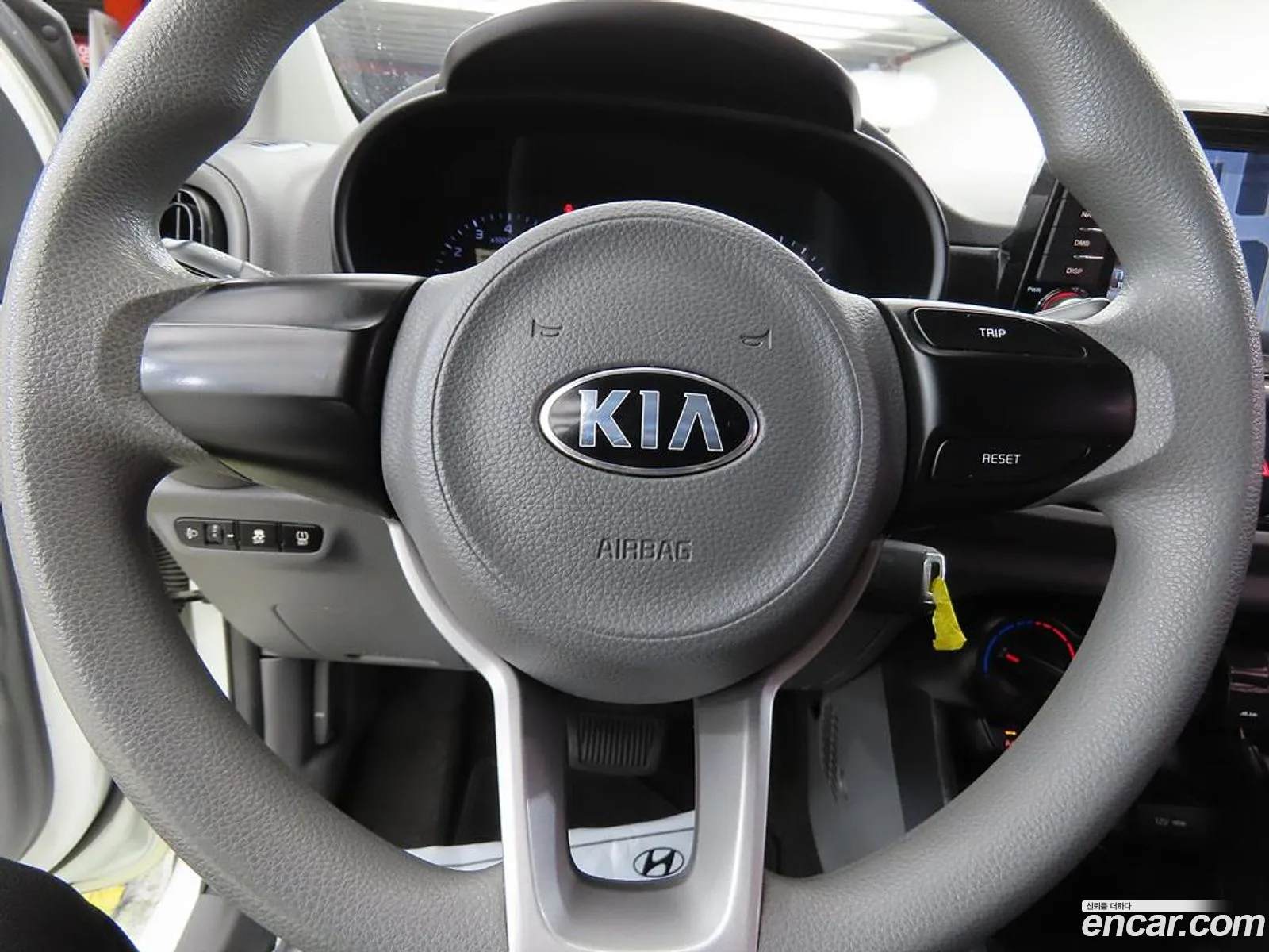 Kia Morning 2017 — 8