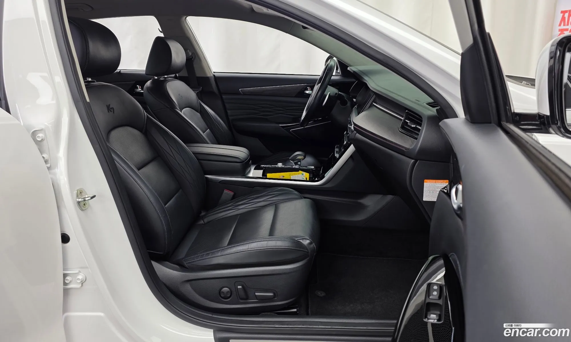 Kia K7 Premier Hybrid 2019 — 17