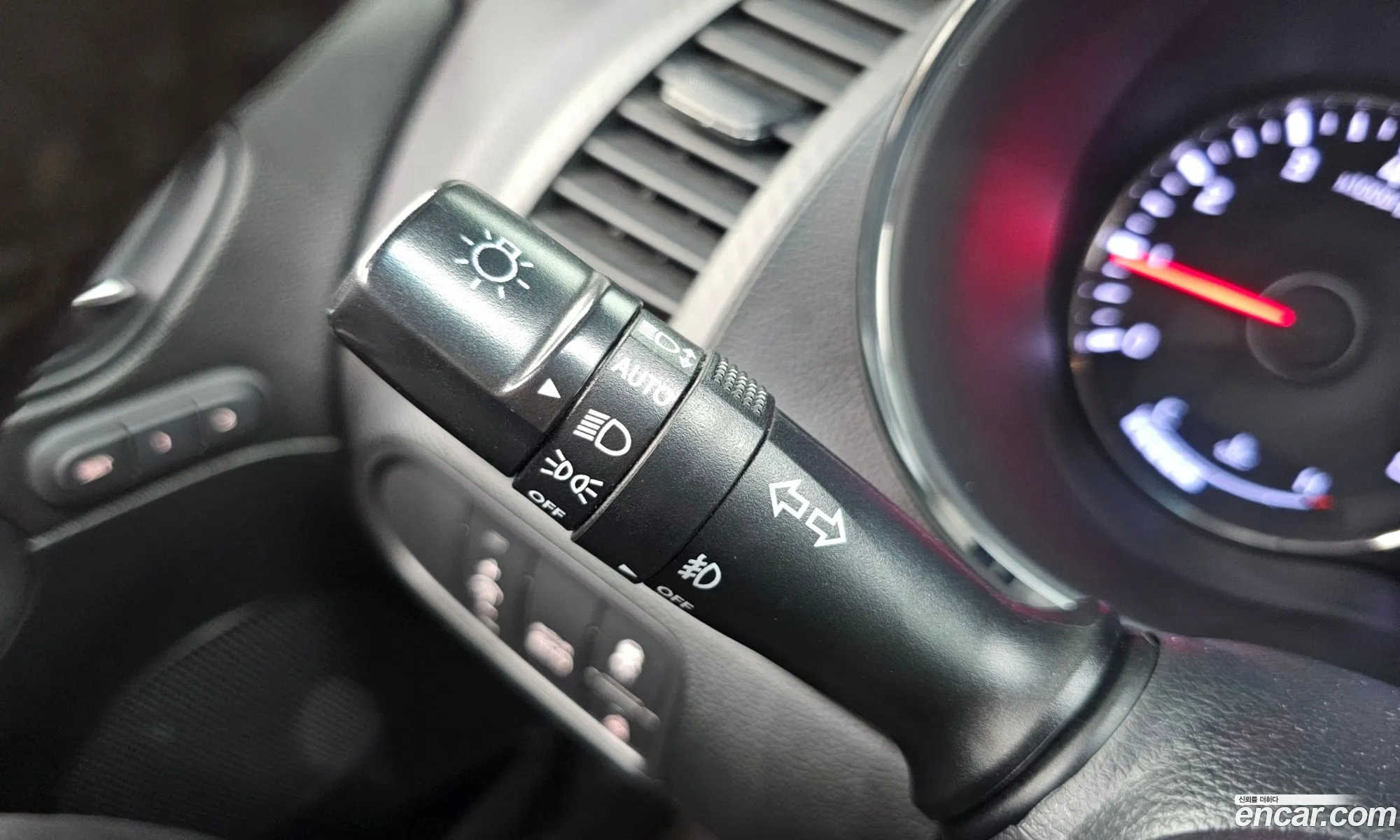 Kia K3 2014 KNAFZ412BFA301322 — 23