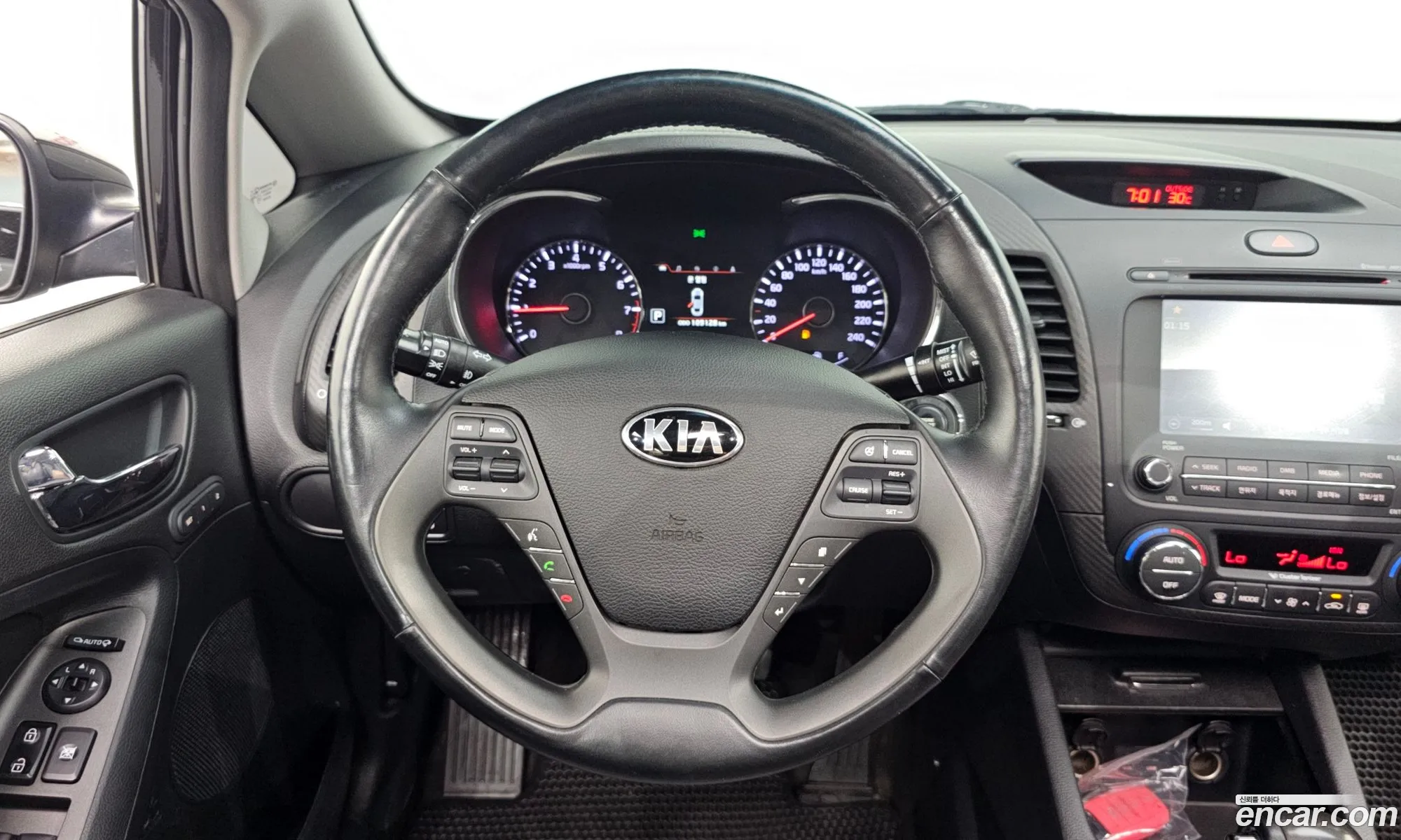 Kia K3 2014 KNAFZ412BFA301322 — 28