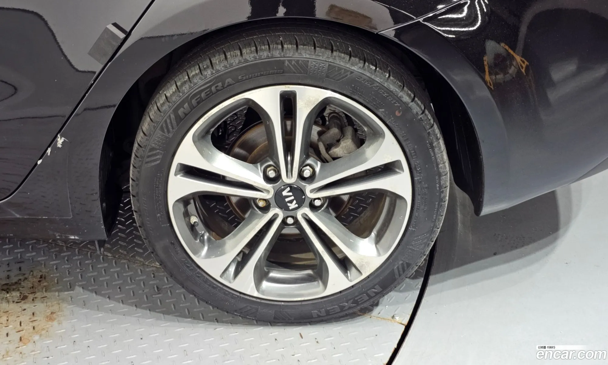 Kia K3 2014 KNAFZ412BFA301322 — 24