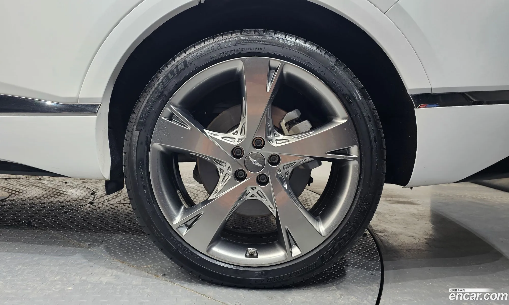 Genesis GV80 2022 KMTHB81DDNU094030 — 29