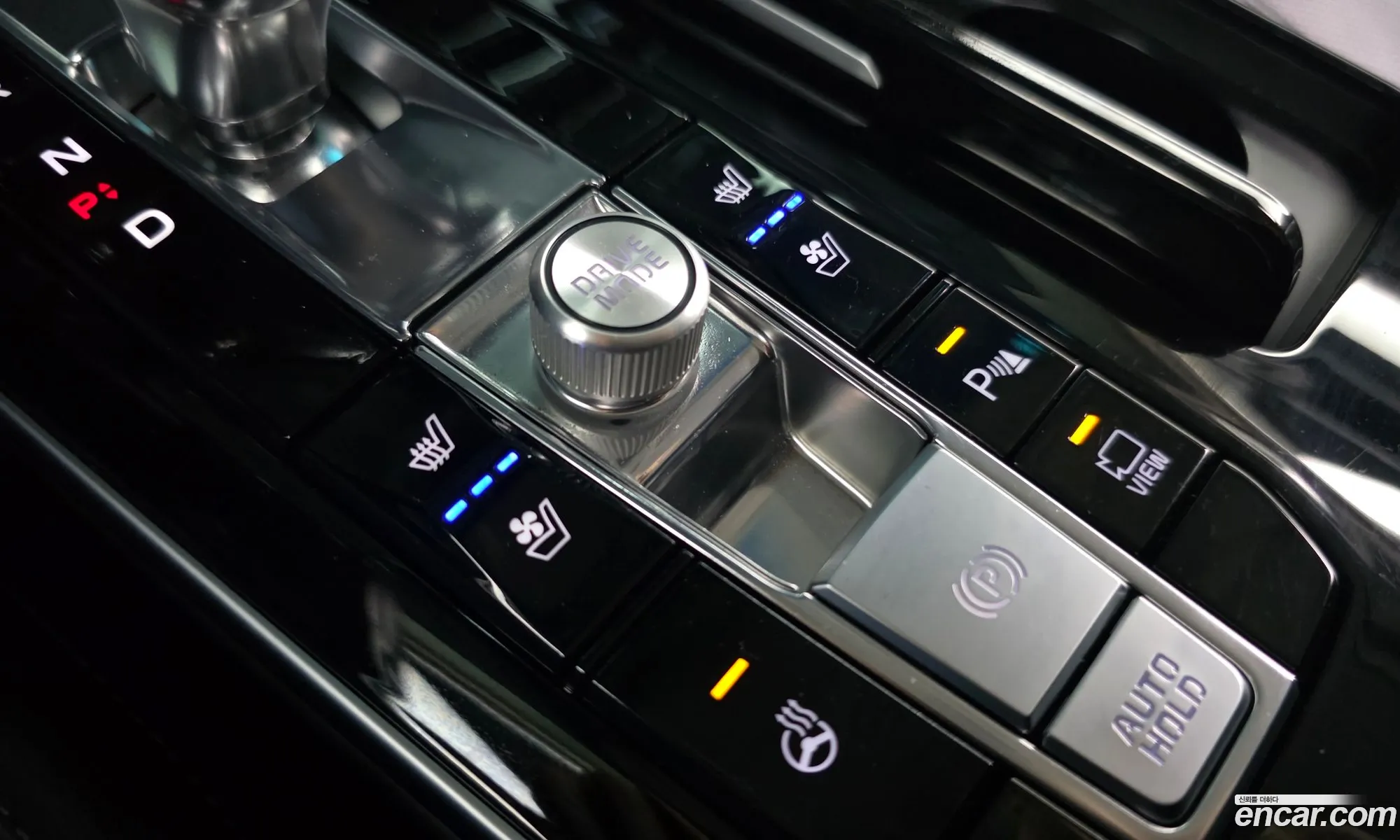 Kia K7 Premier 2019 — 32