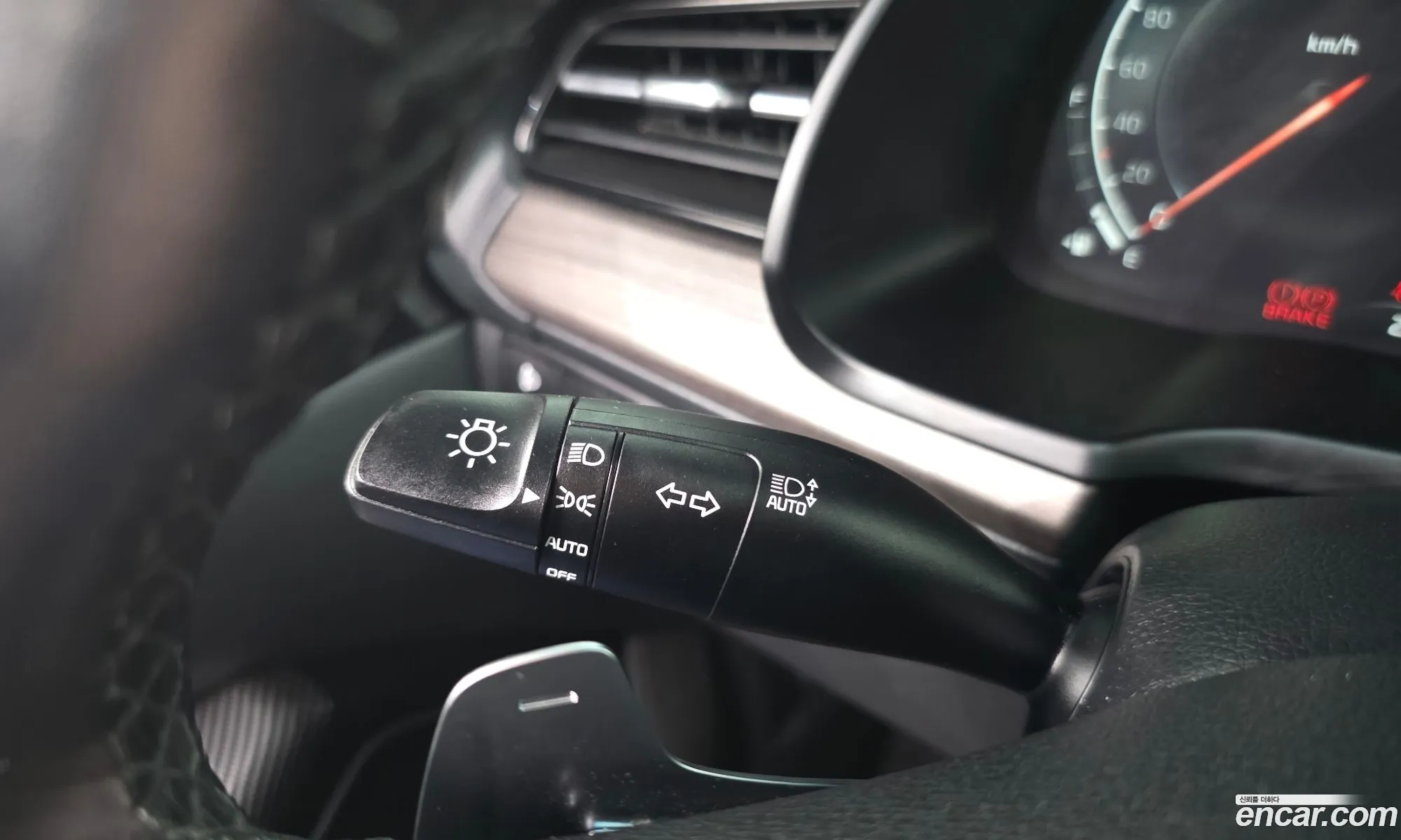 Kia K7 Premier 2019 — 23