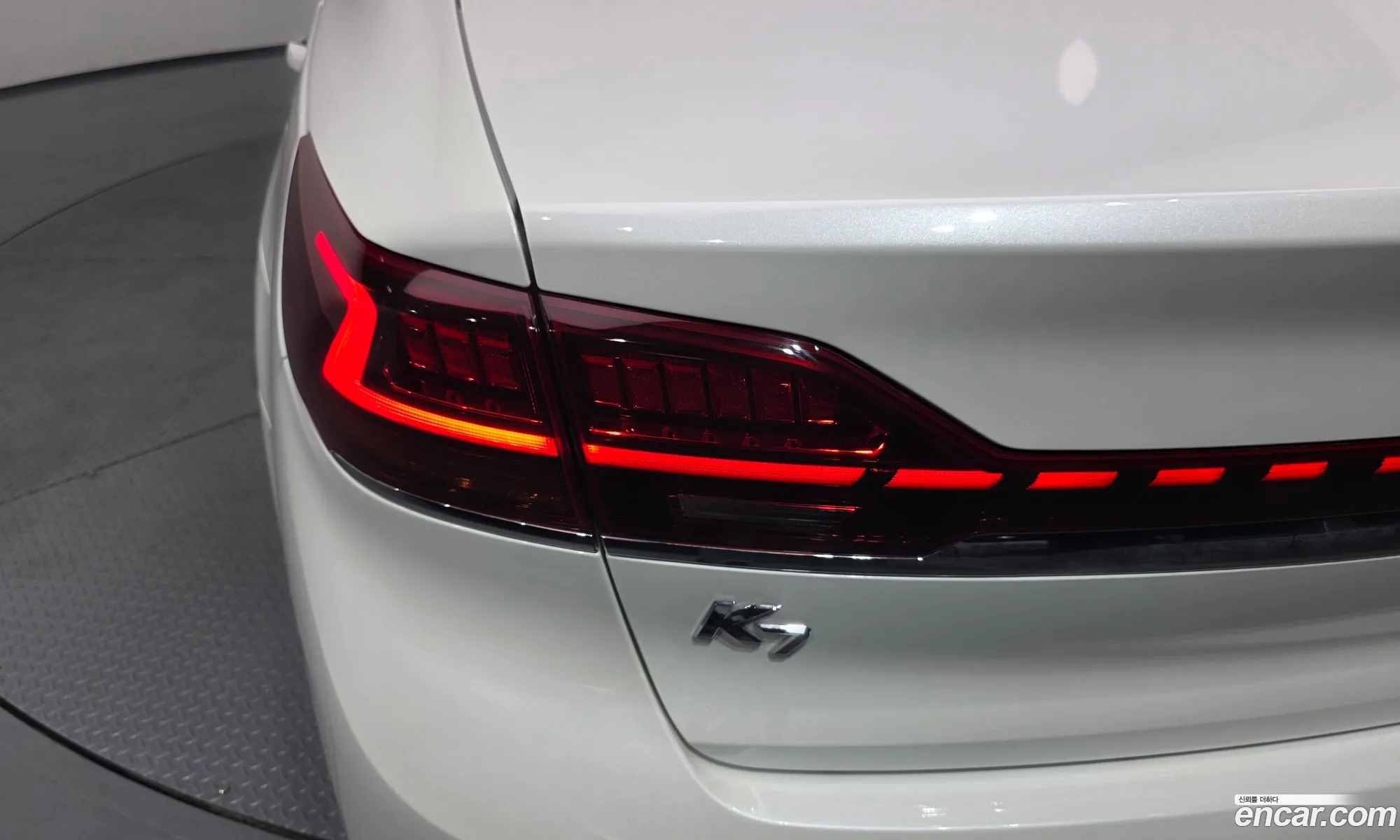 Kia K7 Premier 2019 — 18
