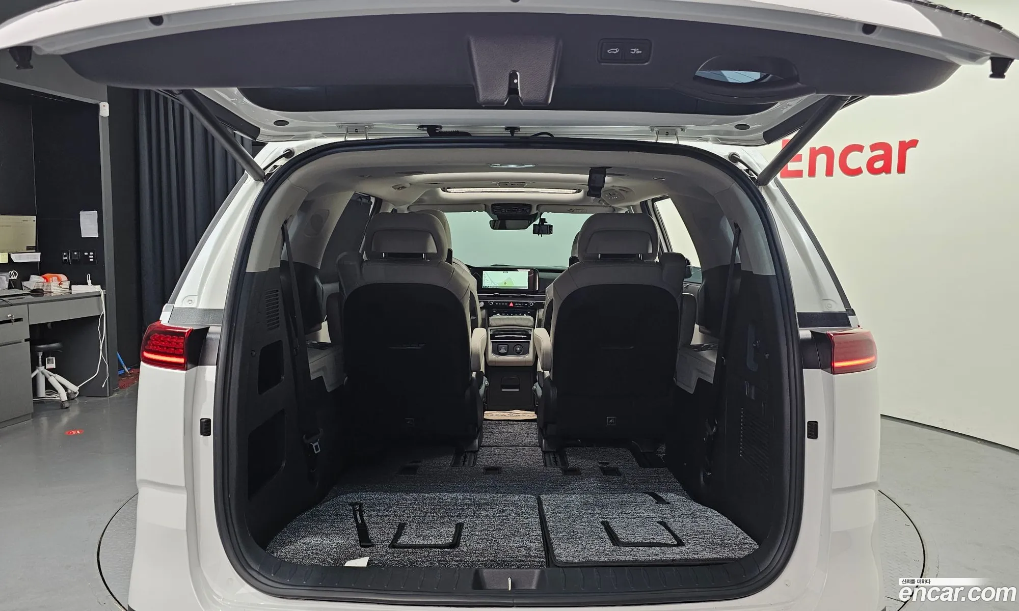 Kia Carnival 2023 KNANE81BBPS363355 — 15