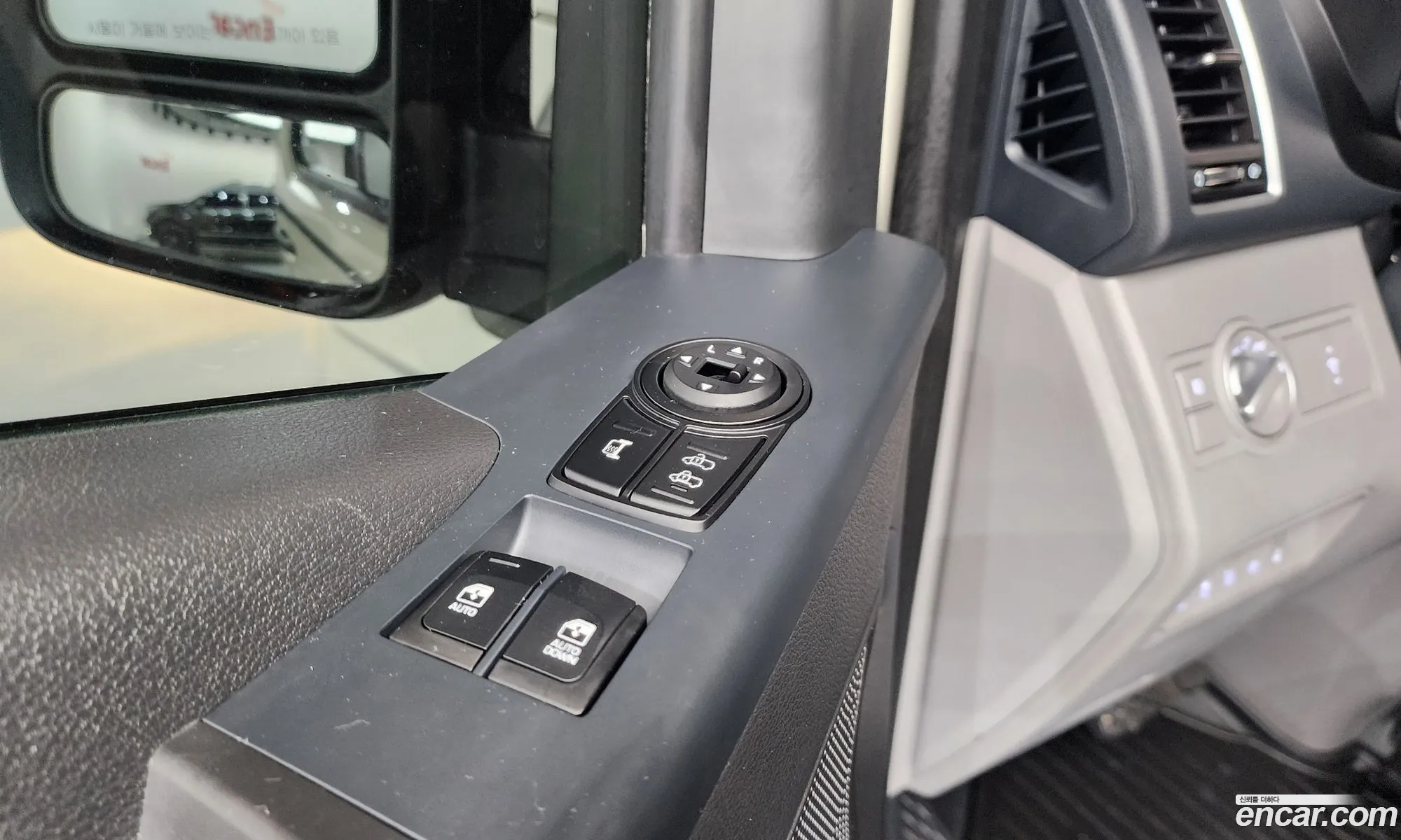 Hyundai Solati 2024 KMJUG17RPSC007933 — 29