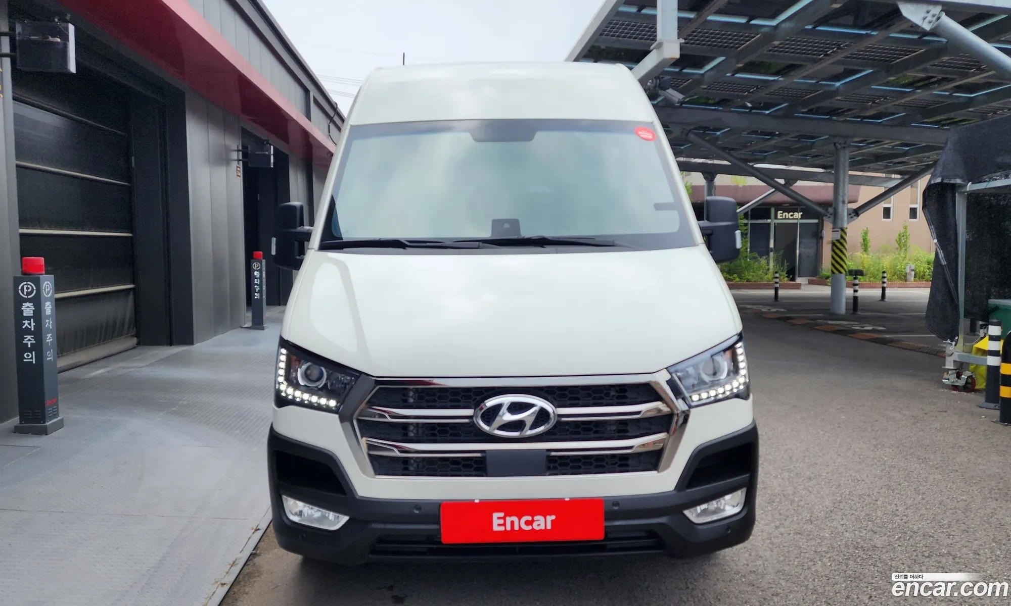 Hyundai Solati 2024 KMJUG17RPSC007933 — 7