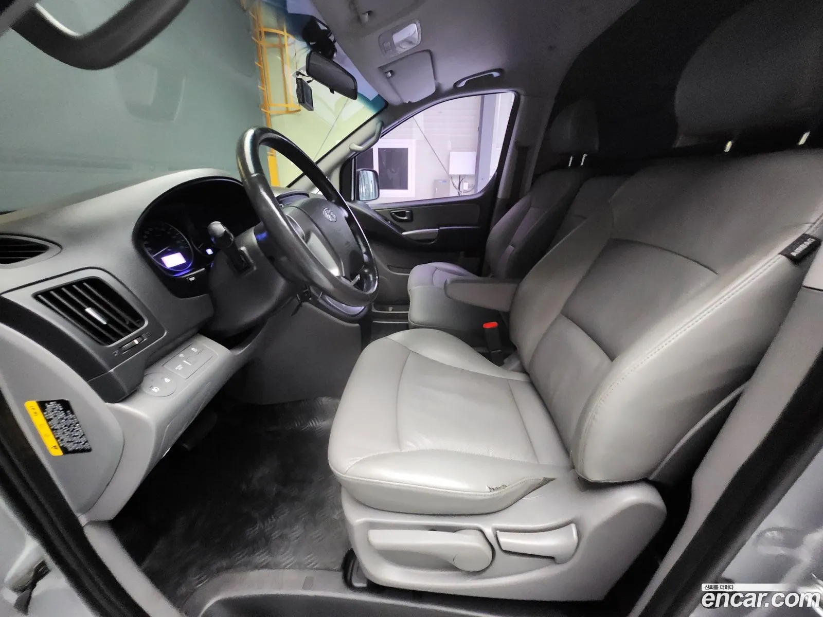 Hyundai Grand Starex 2019 — 20