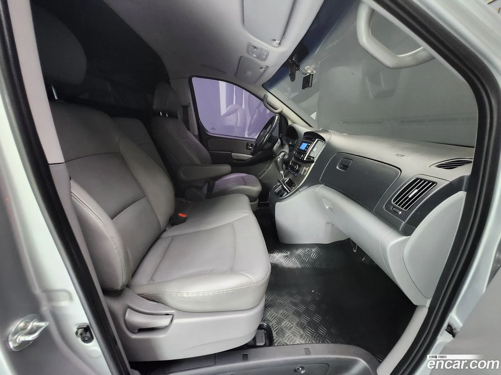 Hyundai Grand Starex 2019 — 9