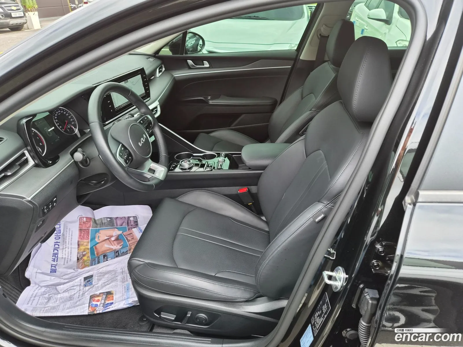 Kia K5 2022 — 10