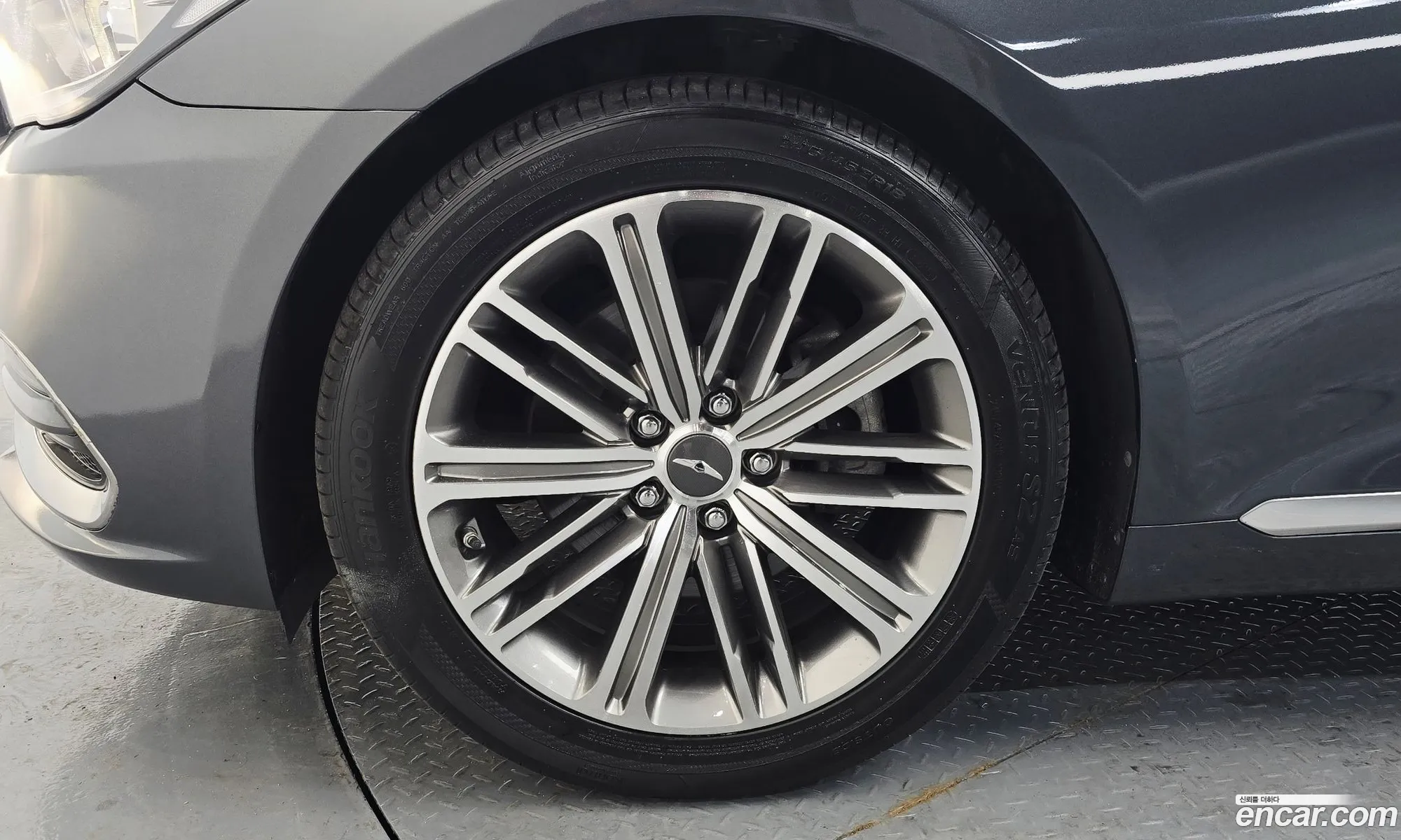 Genesis G80 2016 KMHGL41DBHU194754 — 29