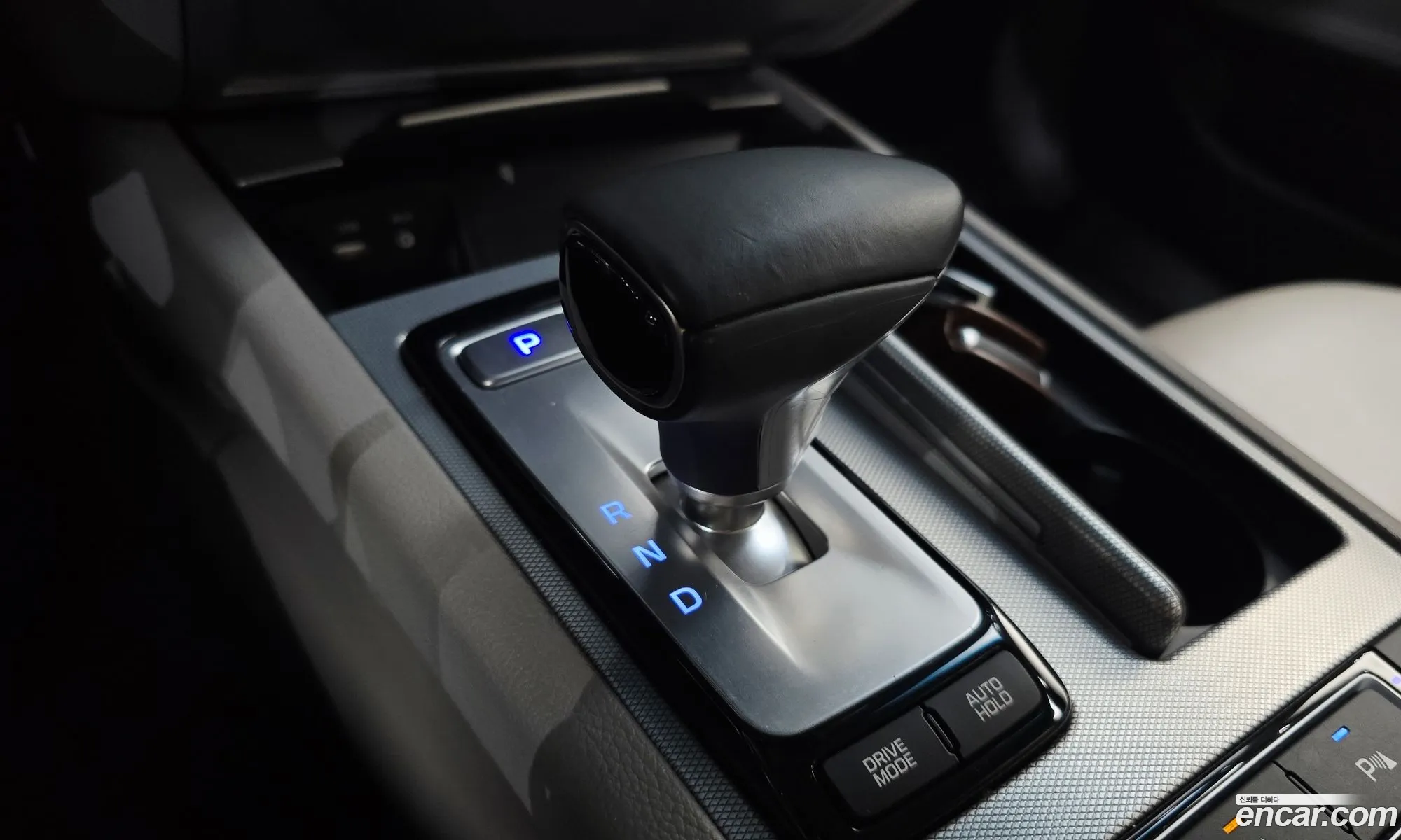 Genesis G80 2016 KMHGL41DBHU194754 — 9