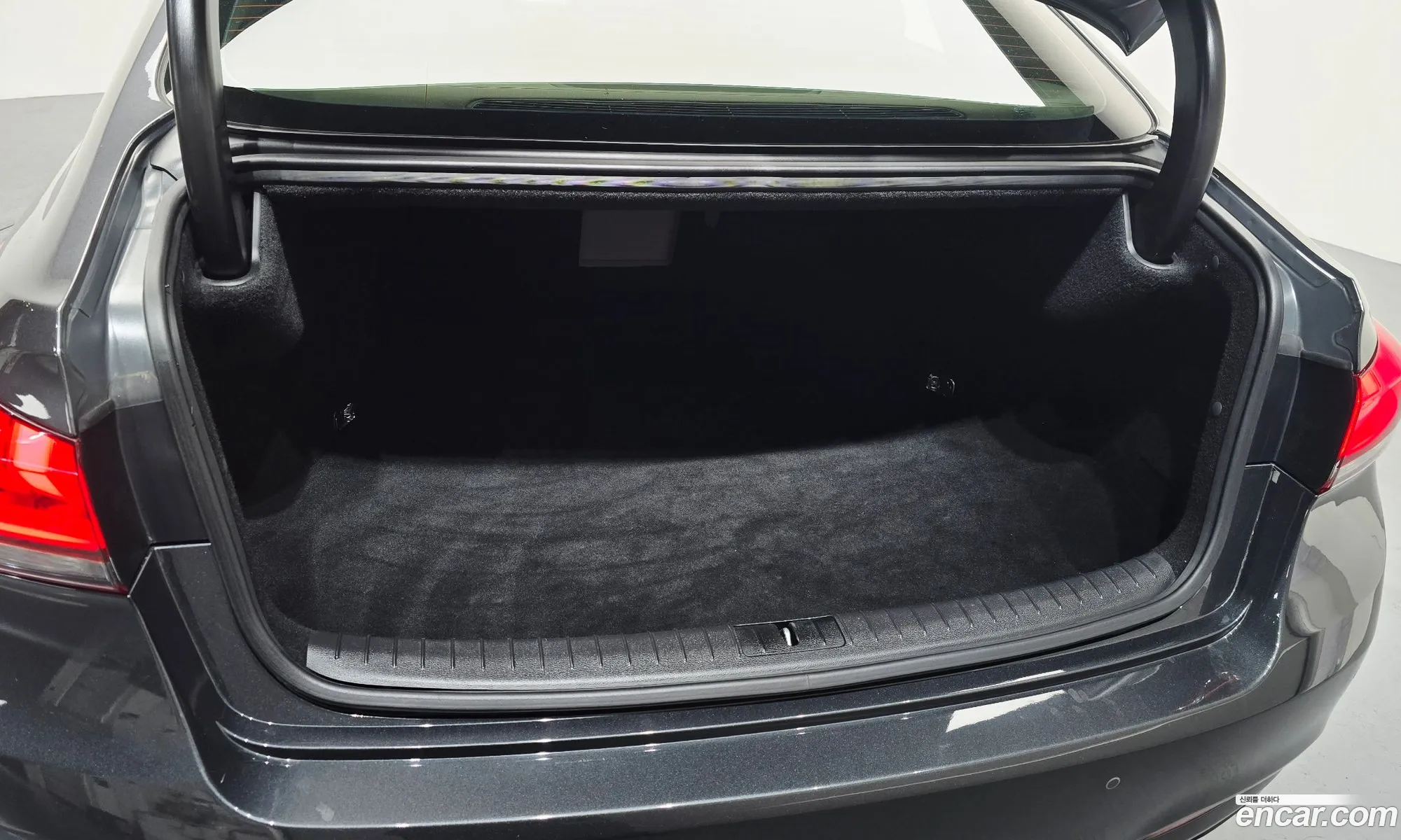 Genesis G80 2016 KMHGL41DBHU194754 — 15