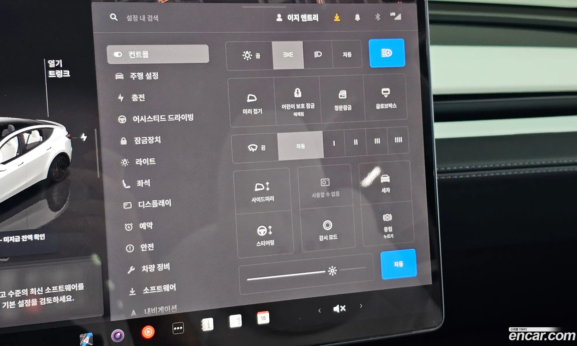Tesla Model Y 2025 LRWYGCFJ5SC342235 — 25