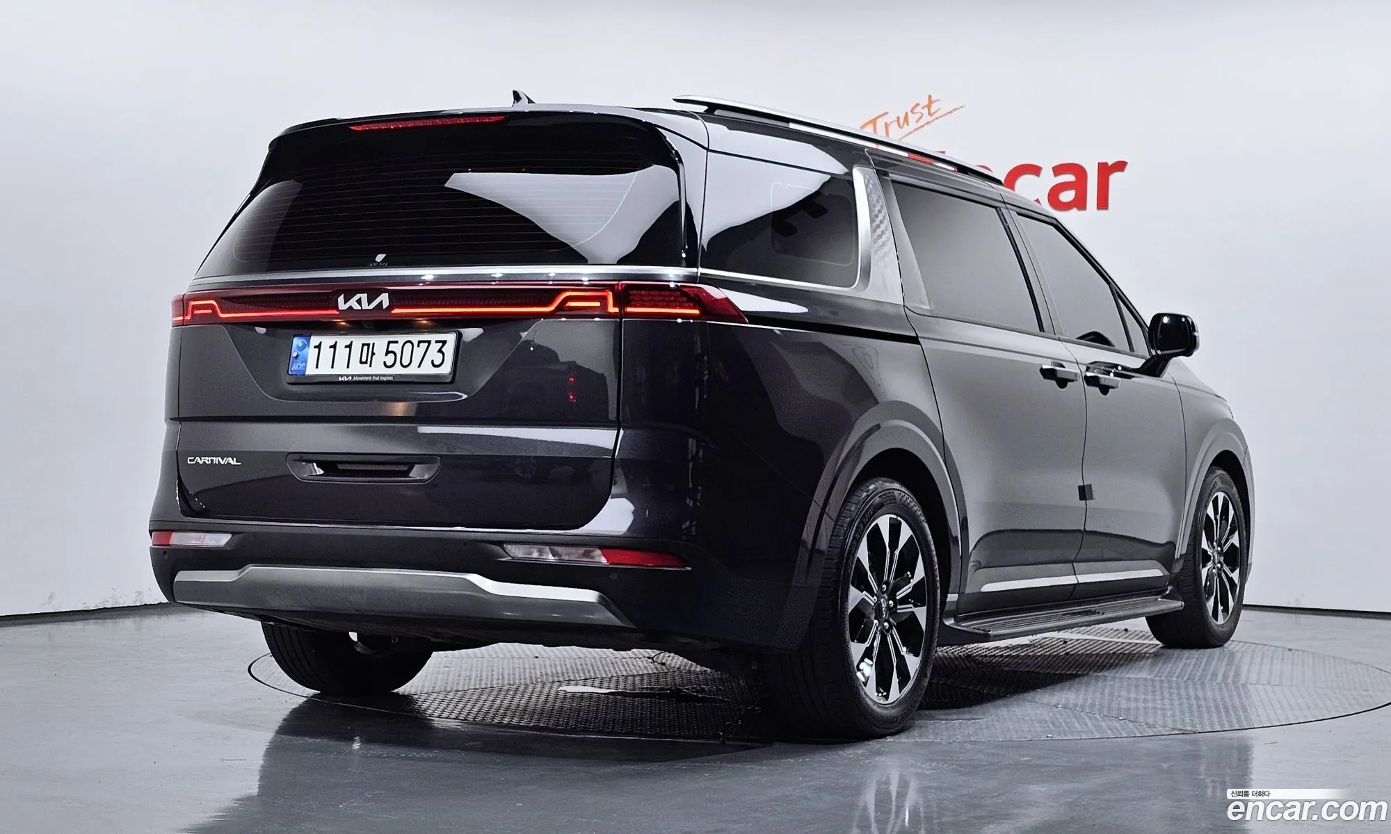 Kia Carnival 2021 KNANE81BBNS162557 — 18