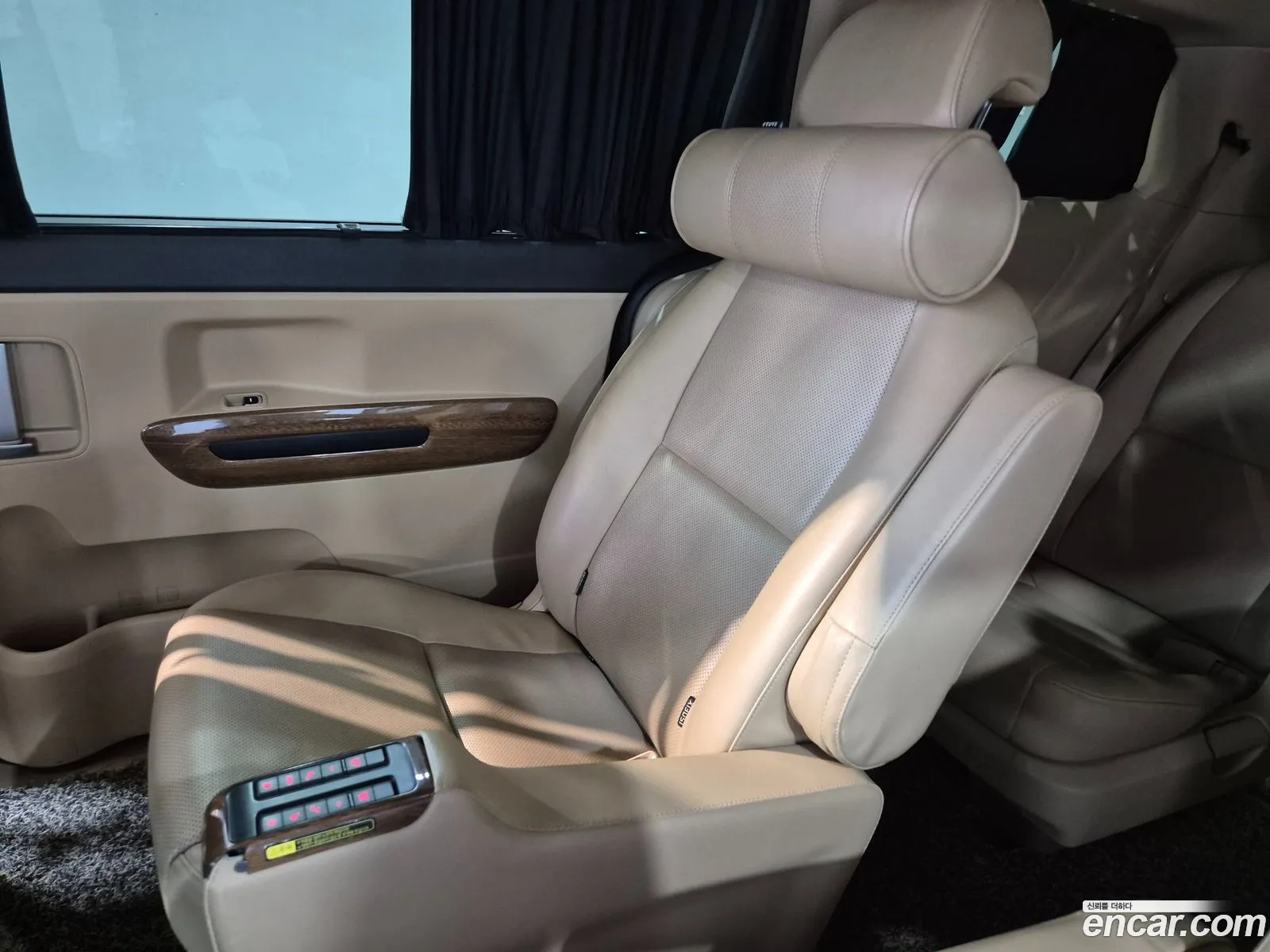 Kia Carnival 2015 — 2