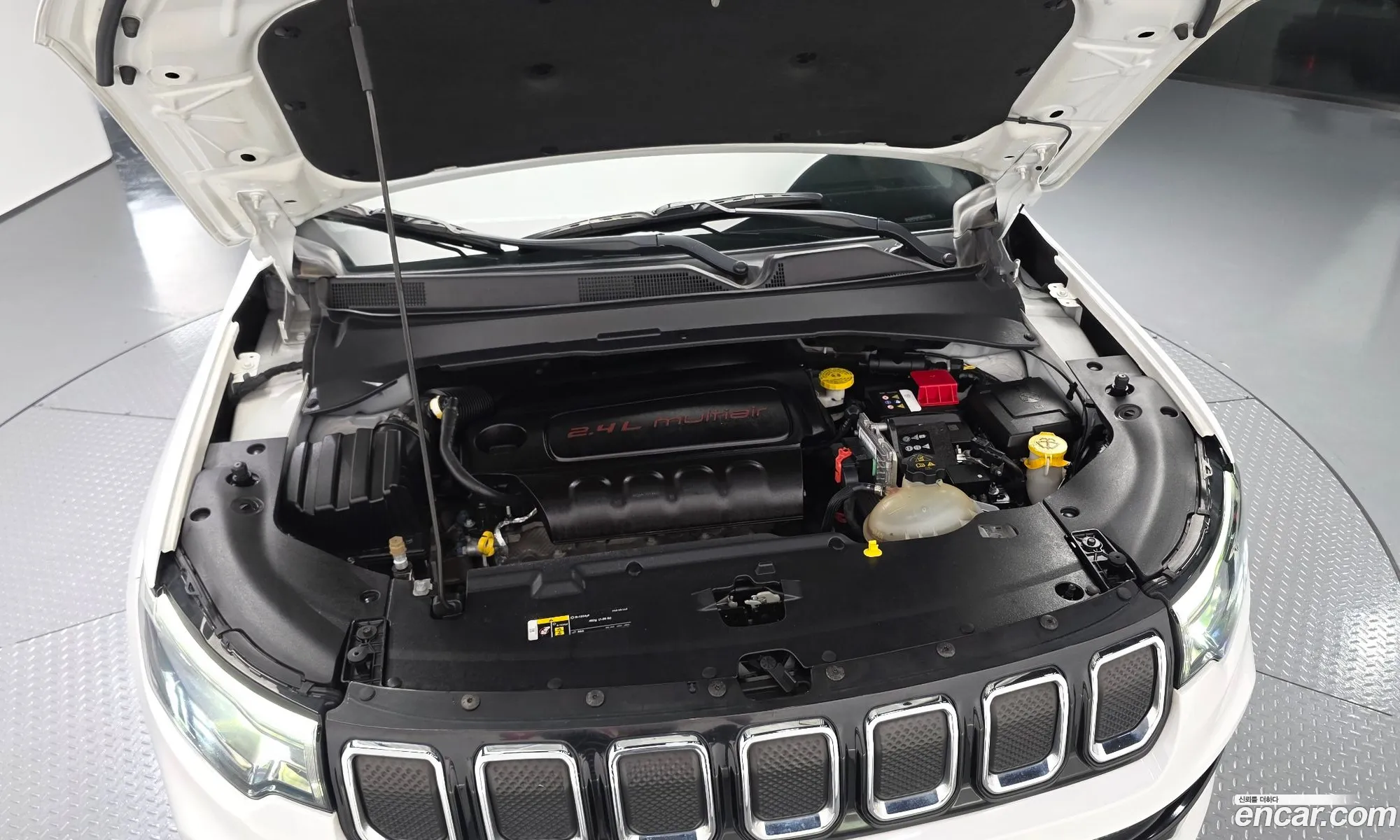 Jeep Compass 2022 3C4NJDCB1NT175620 — 11