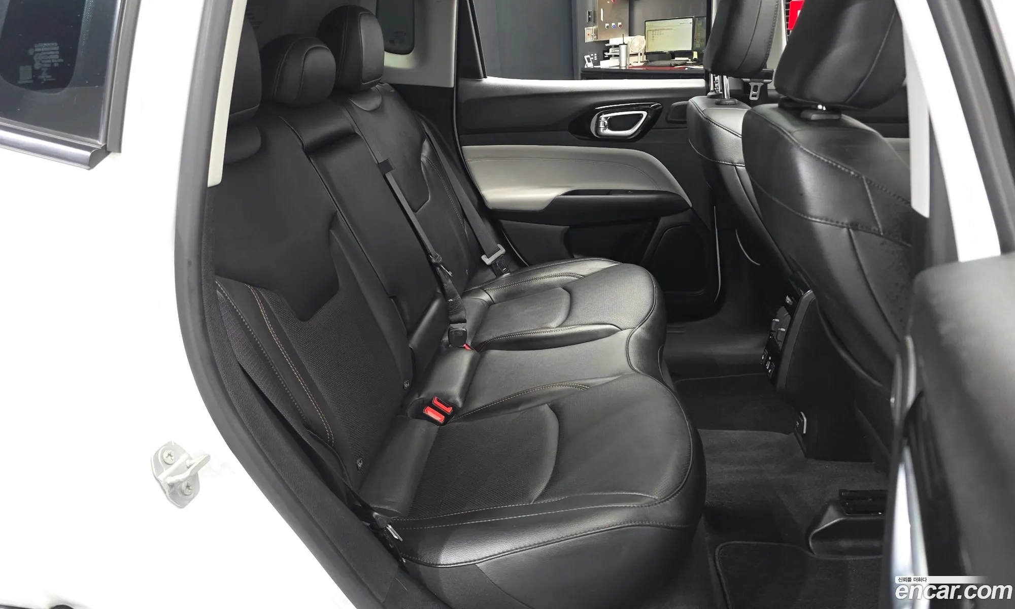 Jeep Compass 2022 3C4NJDCB1NT175620 — 8