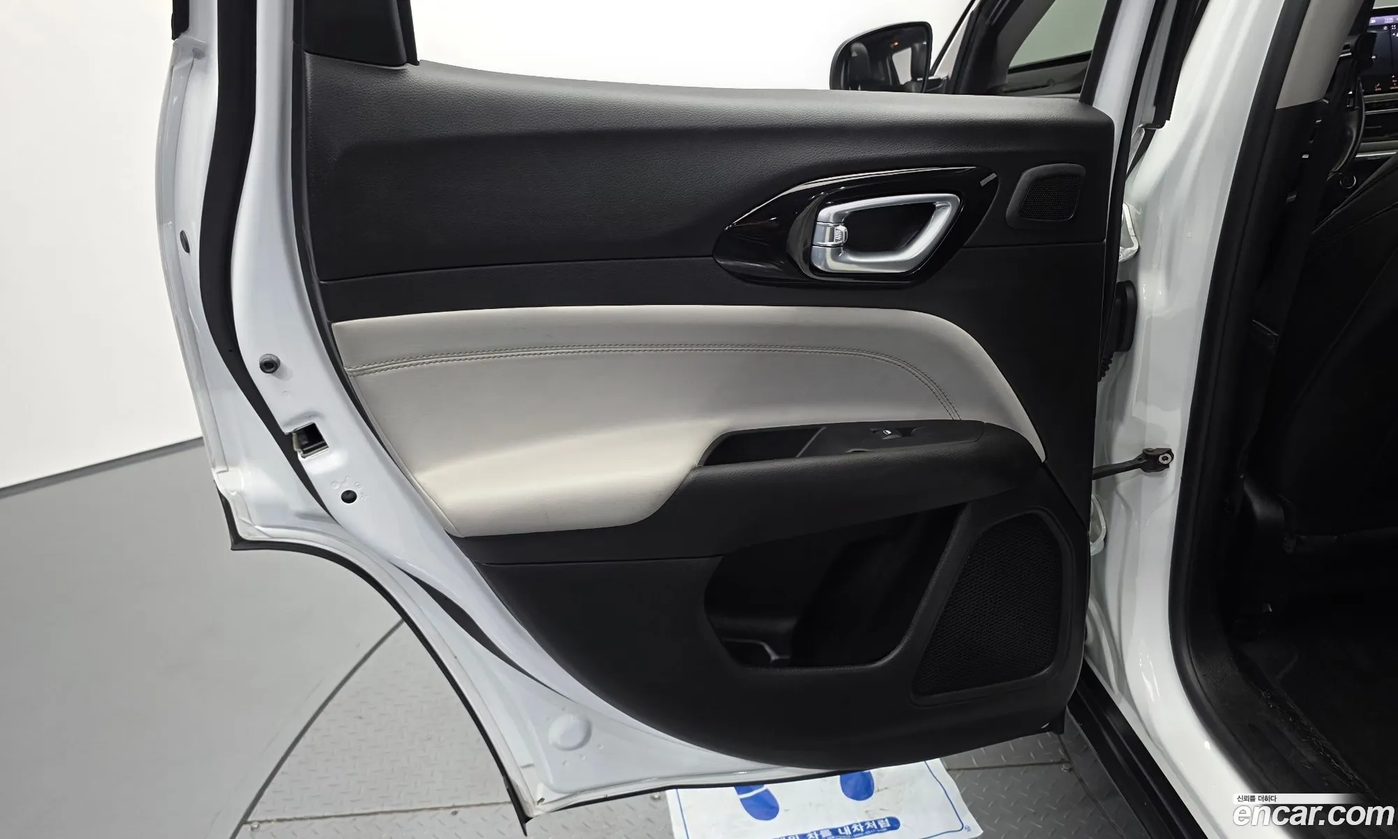 Jeep Compass 2022 3C4NJDCB1NT175620 — 30