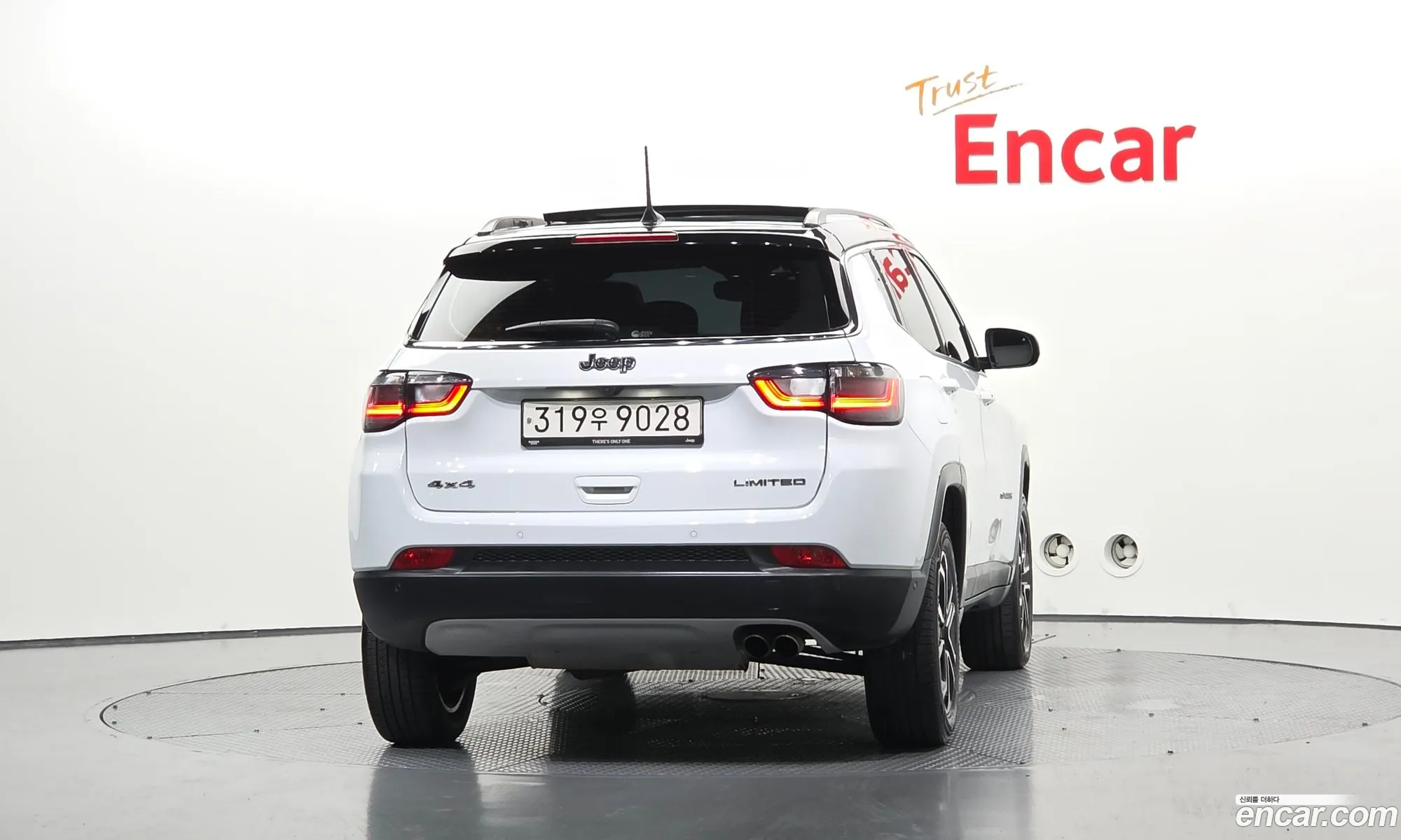 Jeep Compass 2022 3C4NJDCB1NT175620 — 14