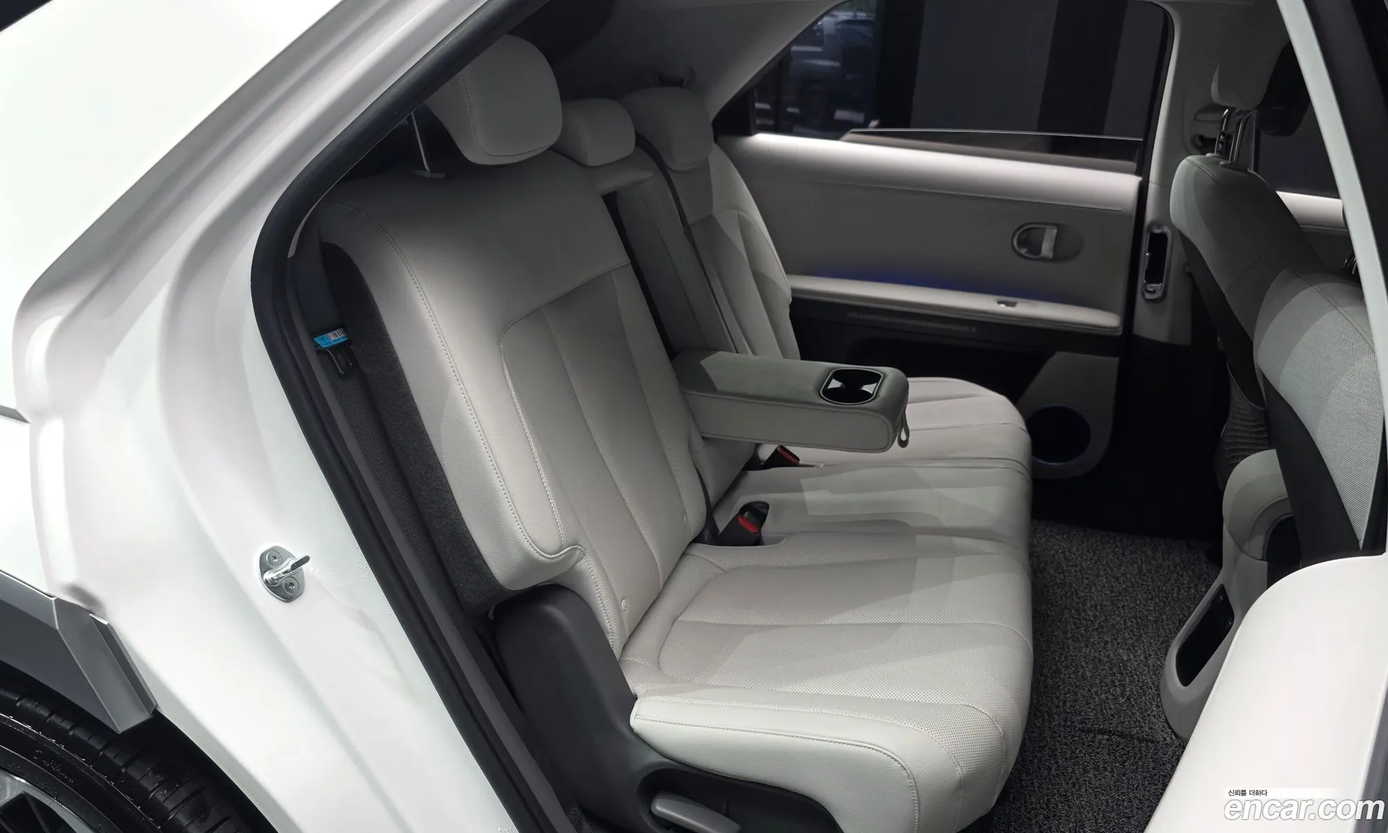 Hyundai Ioniq 5 2024 KMHKR81EFRU264476 — 17