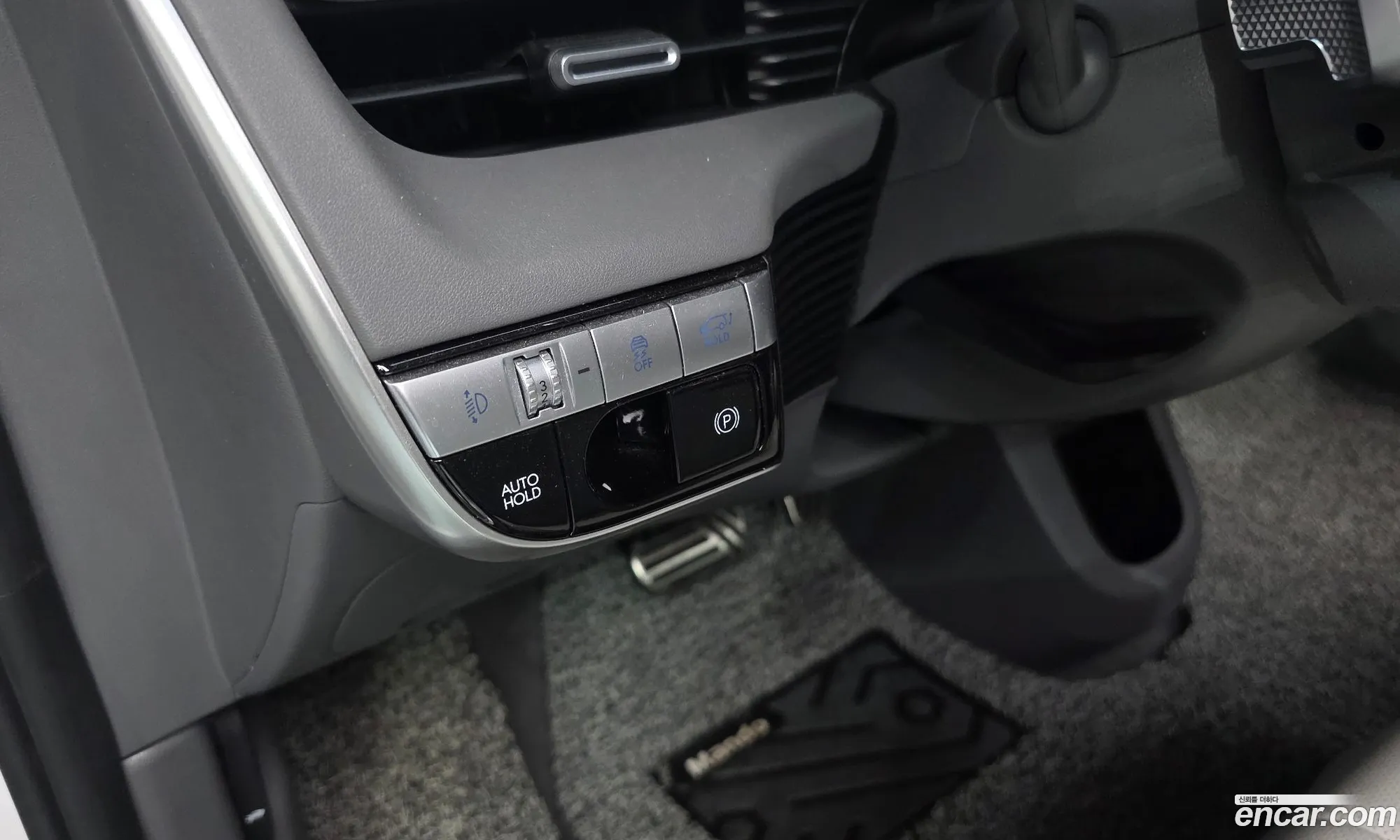Hyundai Ioniq 5 2024 KMHKR81EFRU264476 — 9