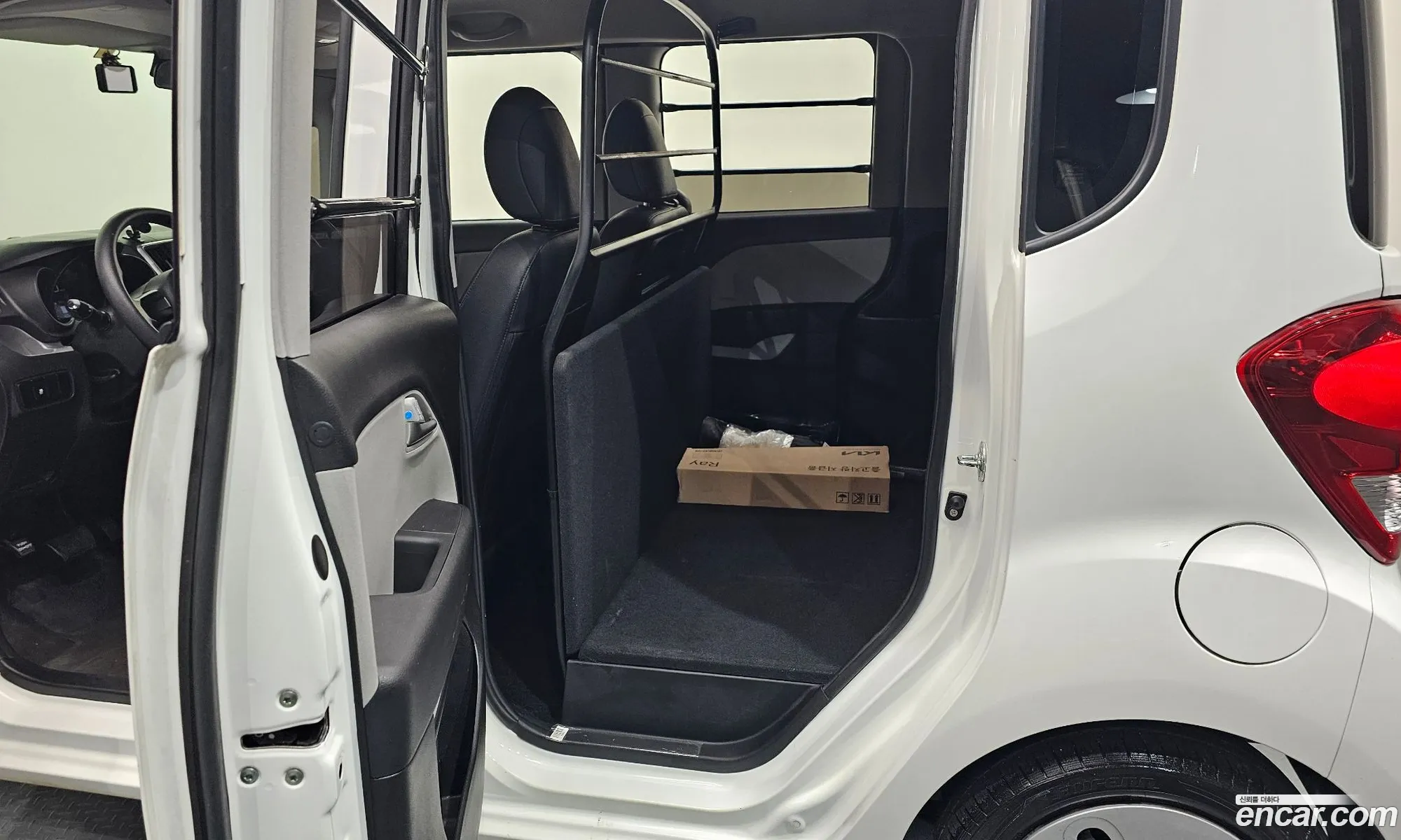 Kia Ray 2022 KNACF911BNT295153 — 23