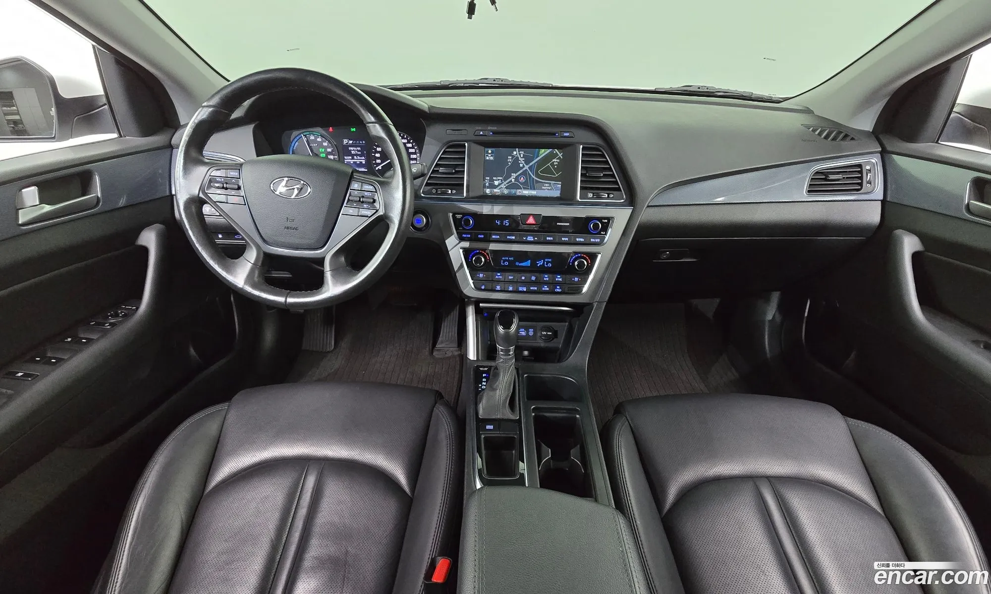 Hyundai LF Sonata Hybrid 2015 — 16
