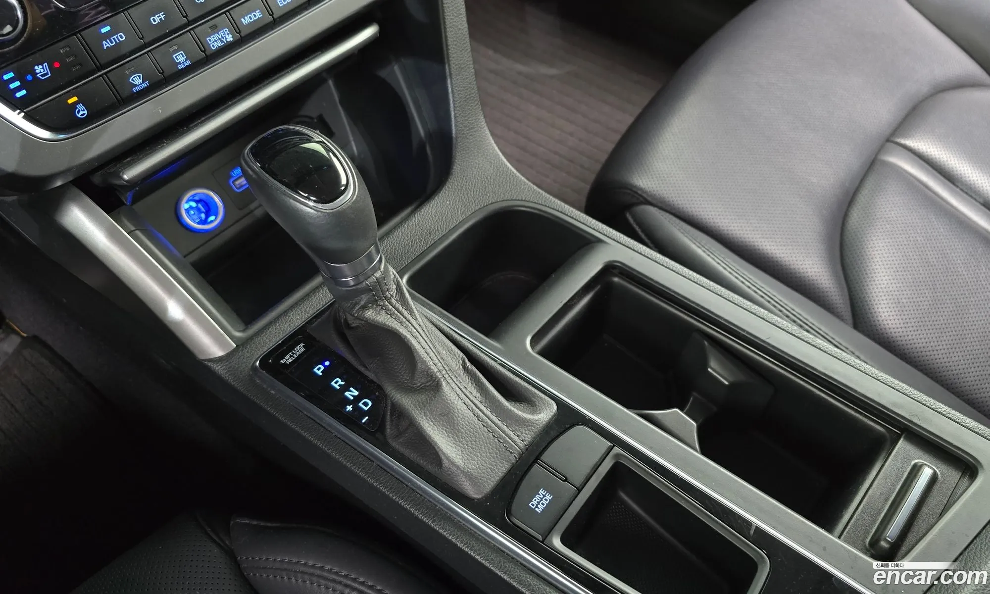 Hyundai LF Sonata Hybrid 2015 — 15
