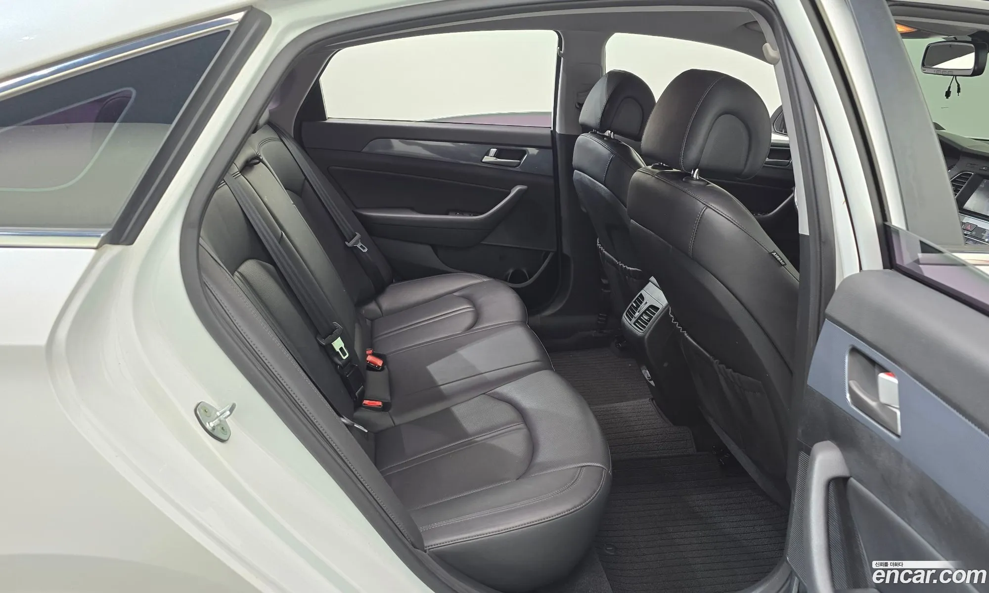 Hyundai LF Sonata Hybrid 2015 — 7