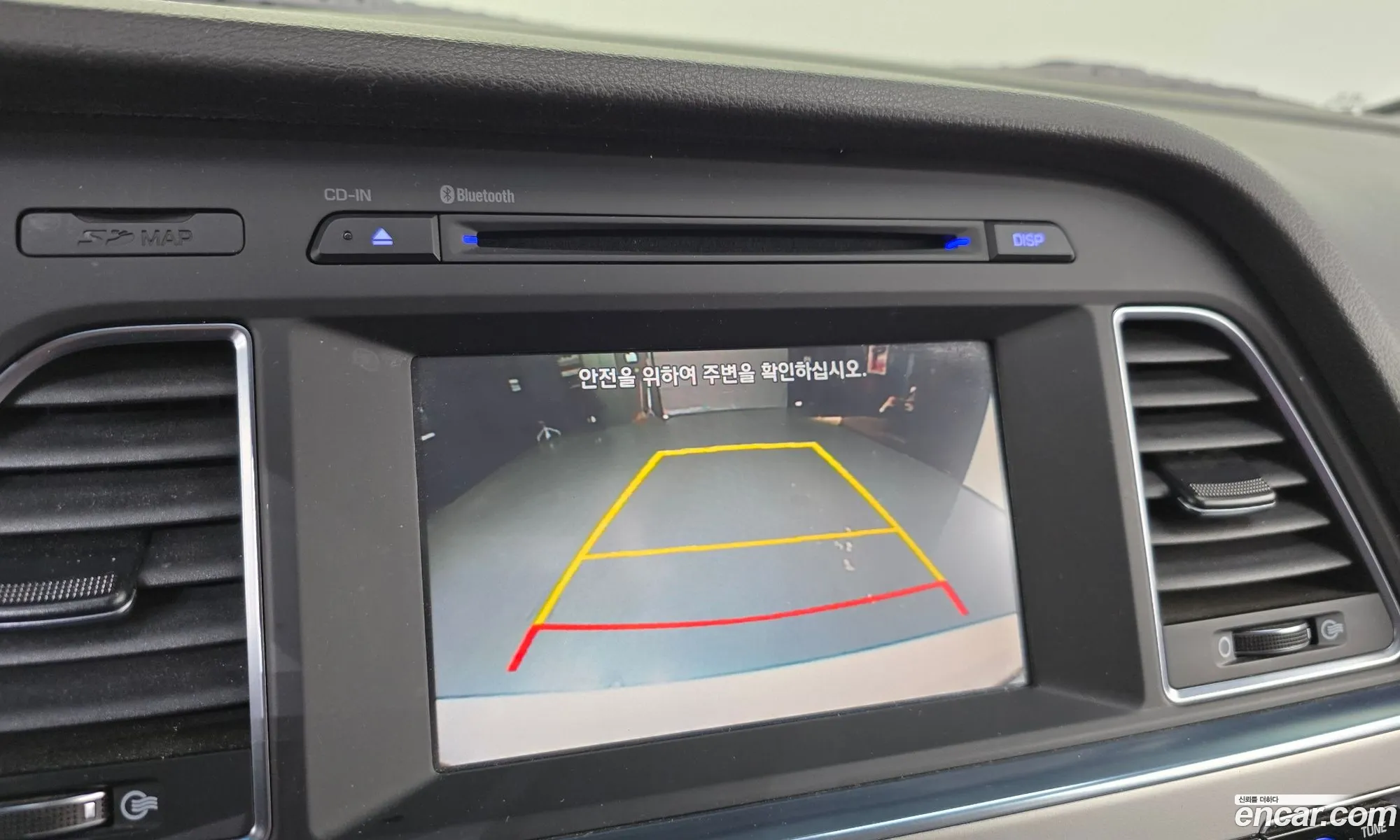 Hyundai LF Sonata Hybrid 2015 — 17