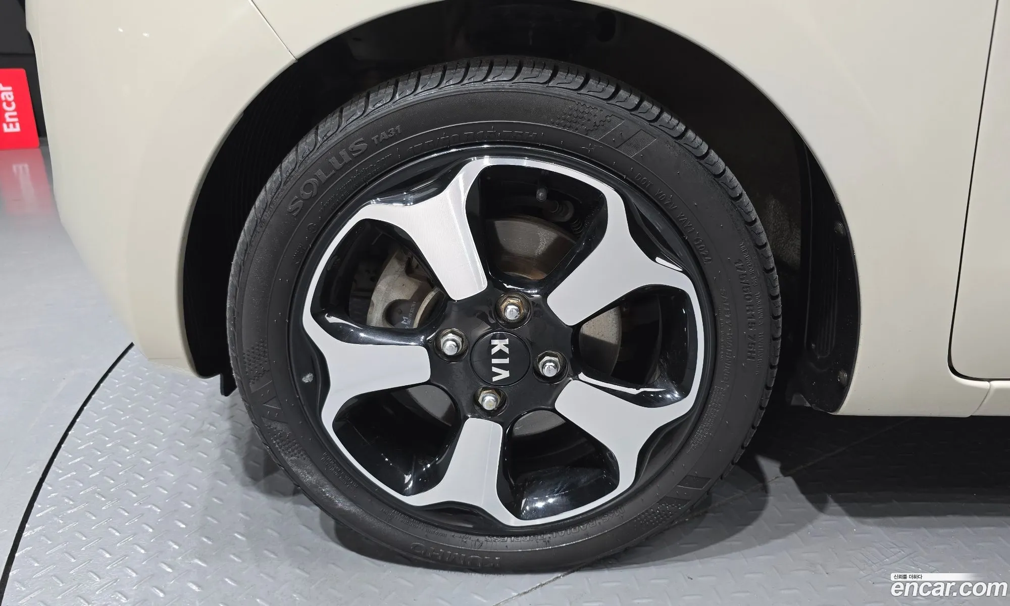 Kia Ray 2014 KNACK813EFT102749 — 9