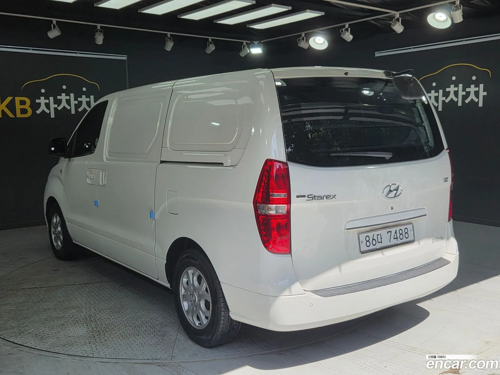 Hyundai Grand Starex 2014 — 12