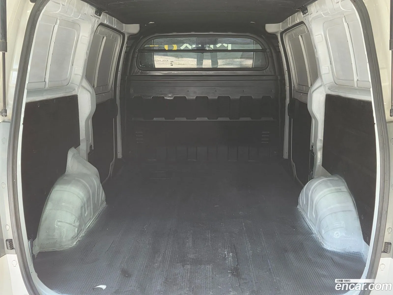 Hyundai Grand Starex 2014 — 3