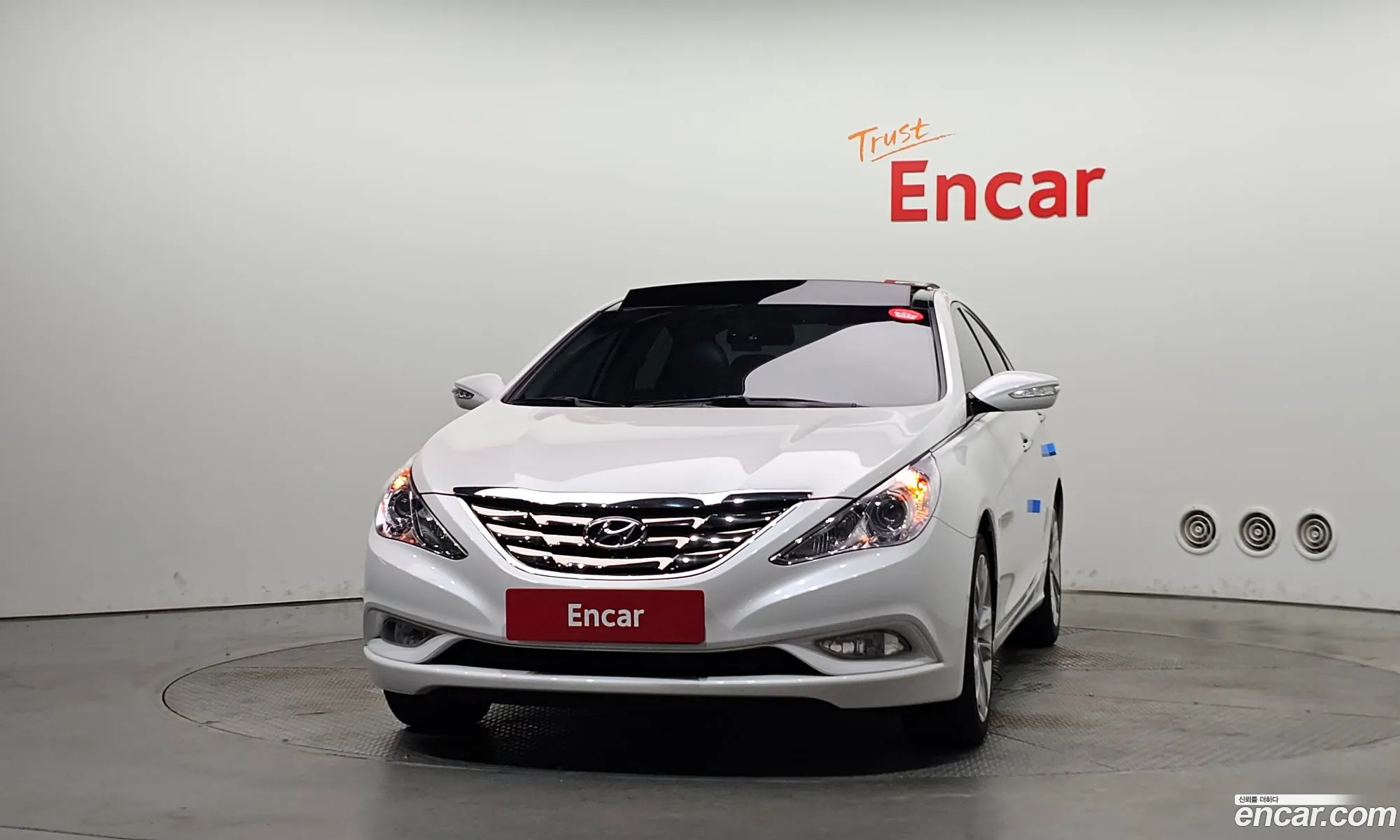 Hyundai YF Sonata 2011 KMHEC41BBBA263567 — 15