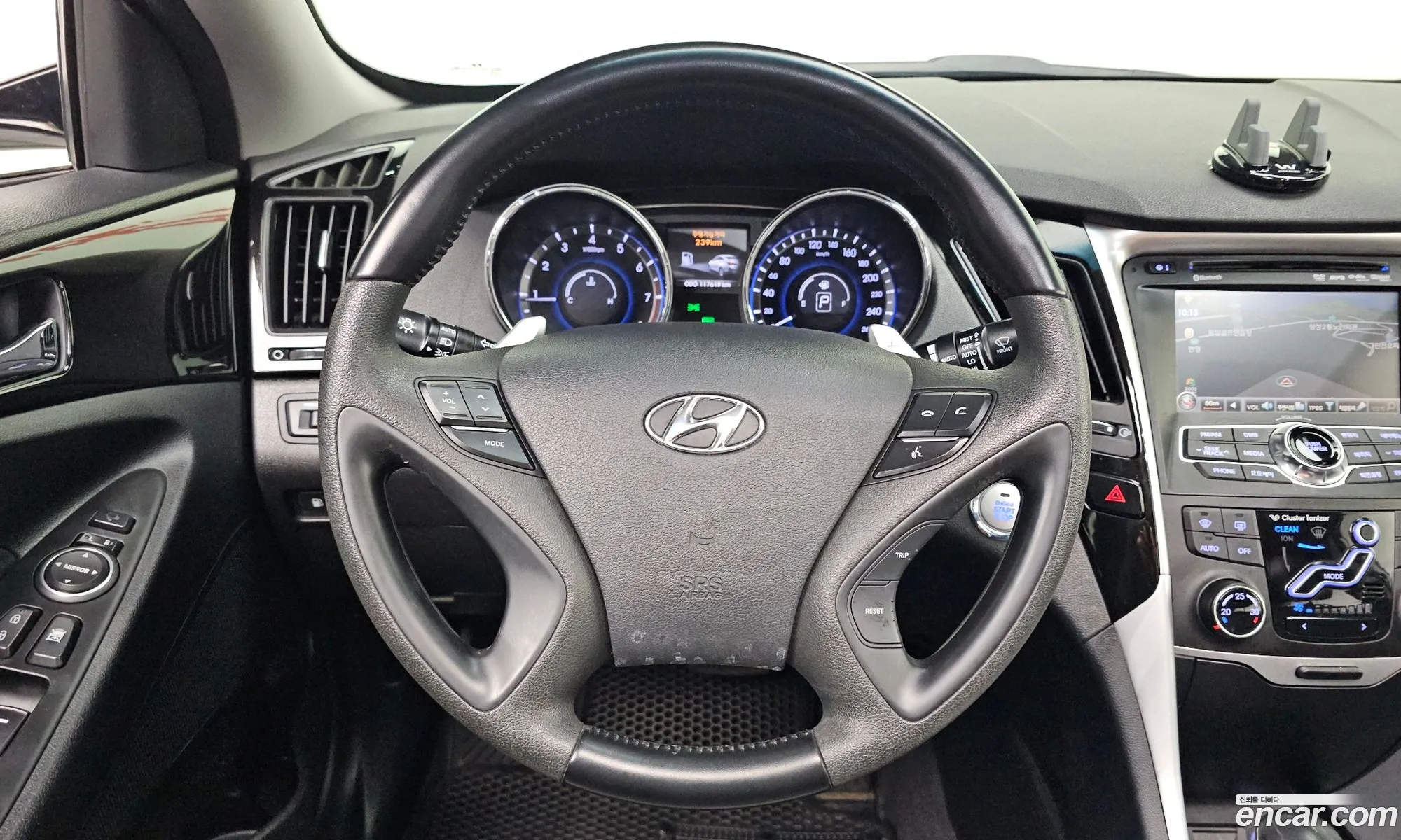 Hyundai YF Sonata 2011 KMHEC41BBBA263567 — 9