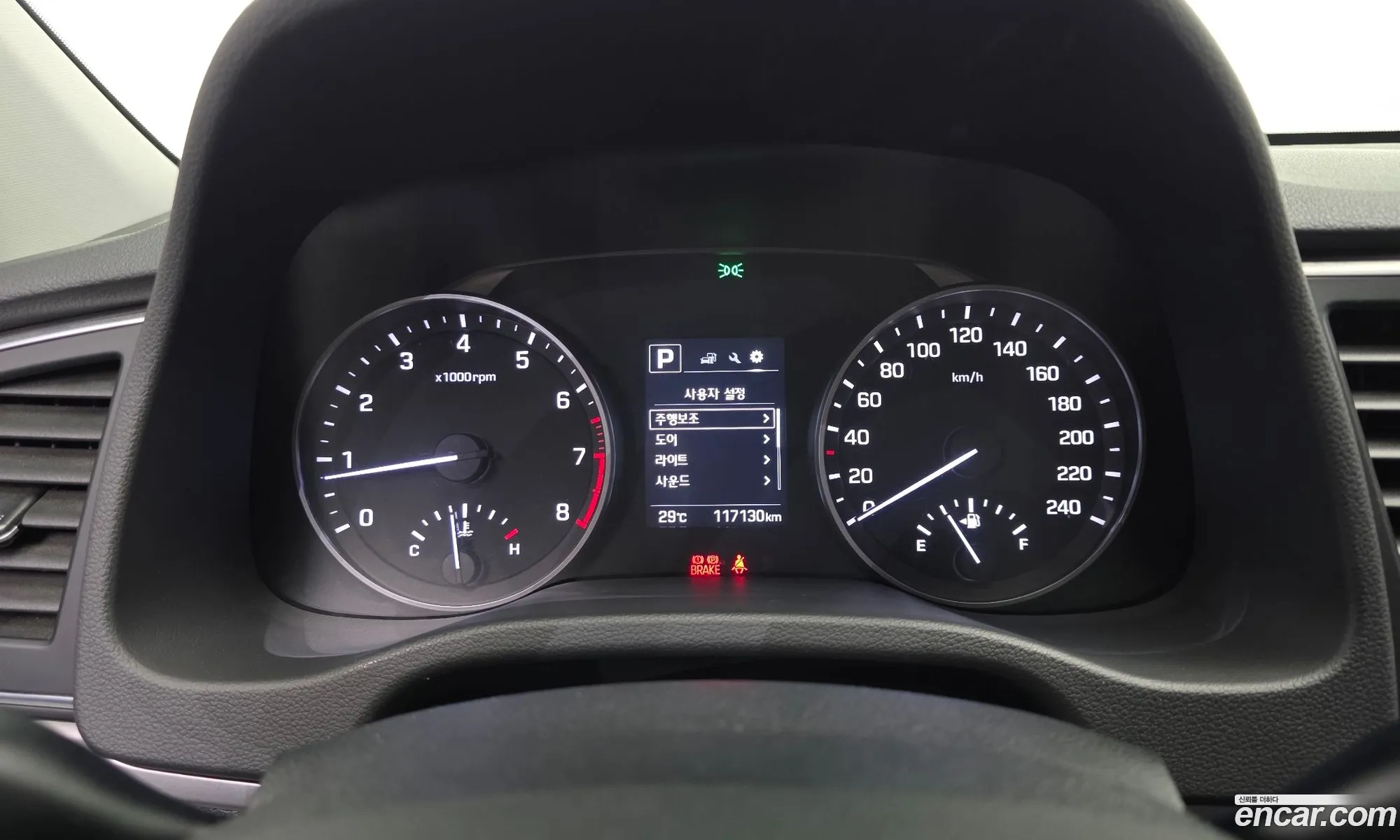 Hyundai Elantra AD 2018 — 16