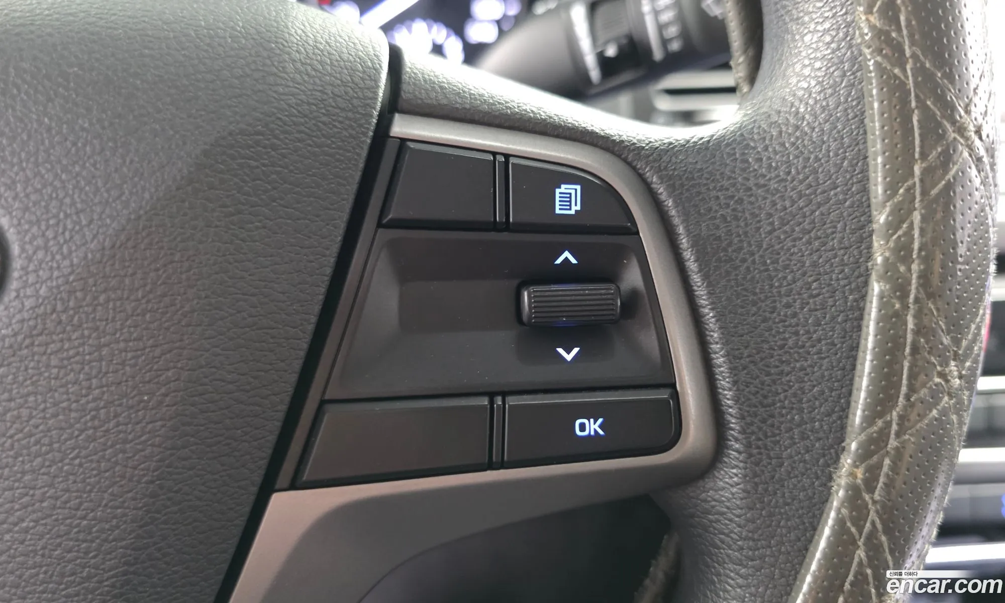 Hyundai Elantra AD 2018 — 18