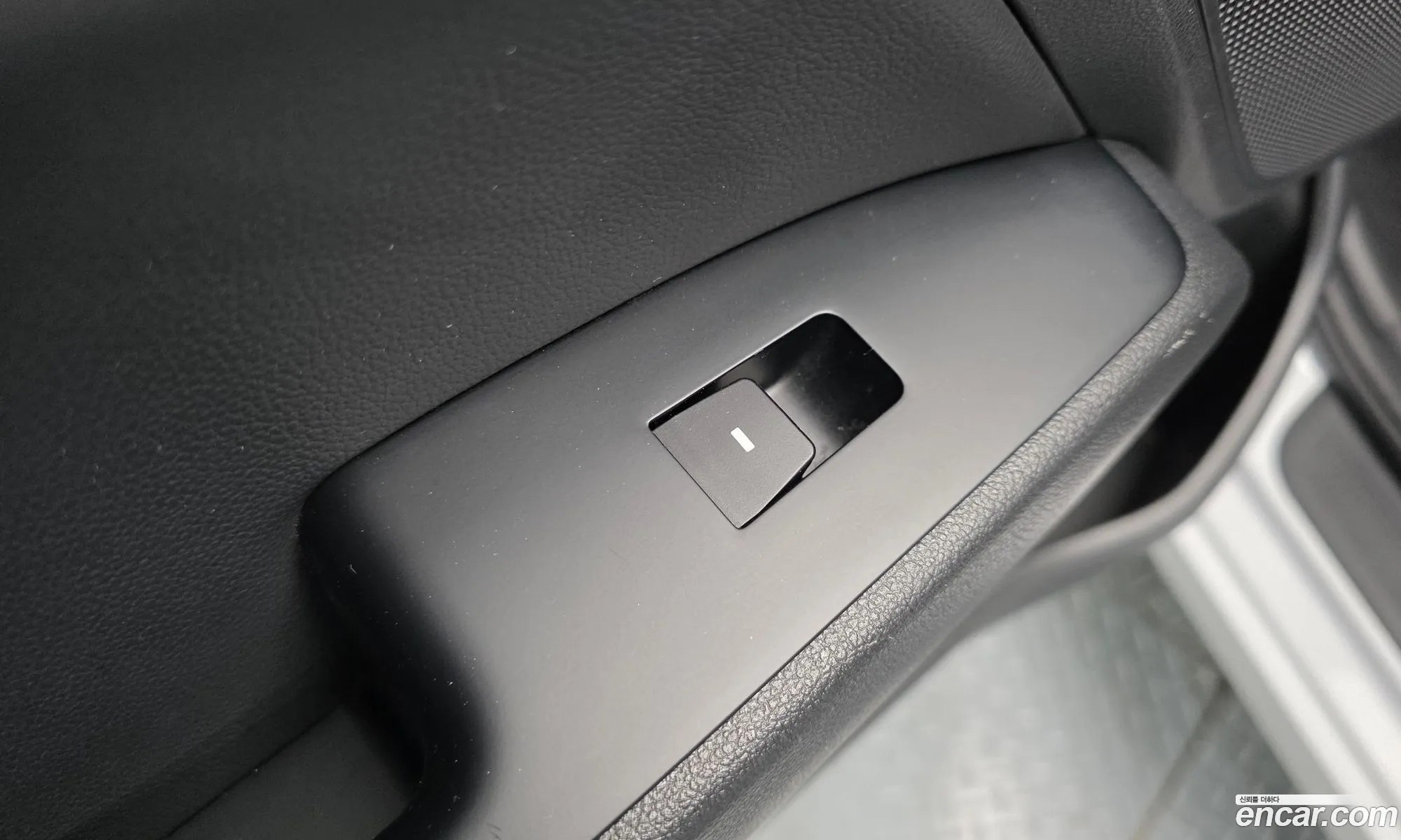 Hyundai Elantra AD 2018 — 14