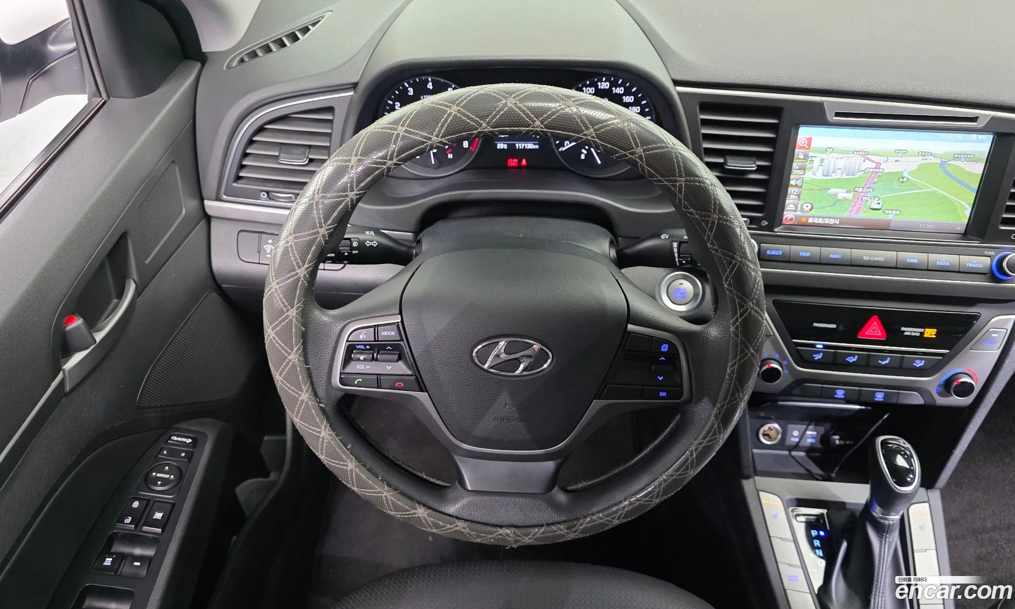 Hyundai Elantra AD 2018 — 8