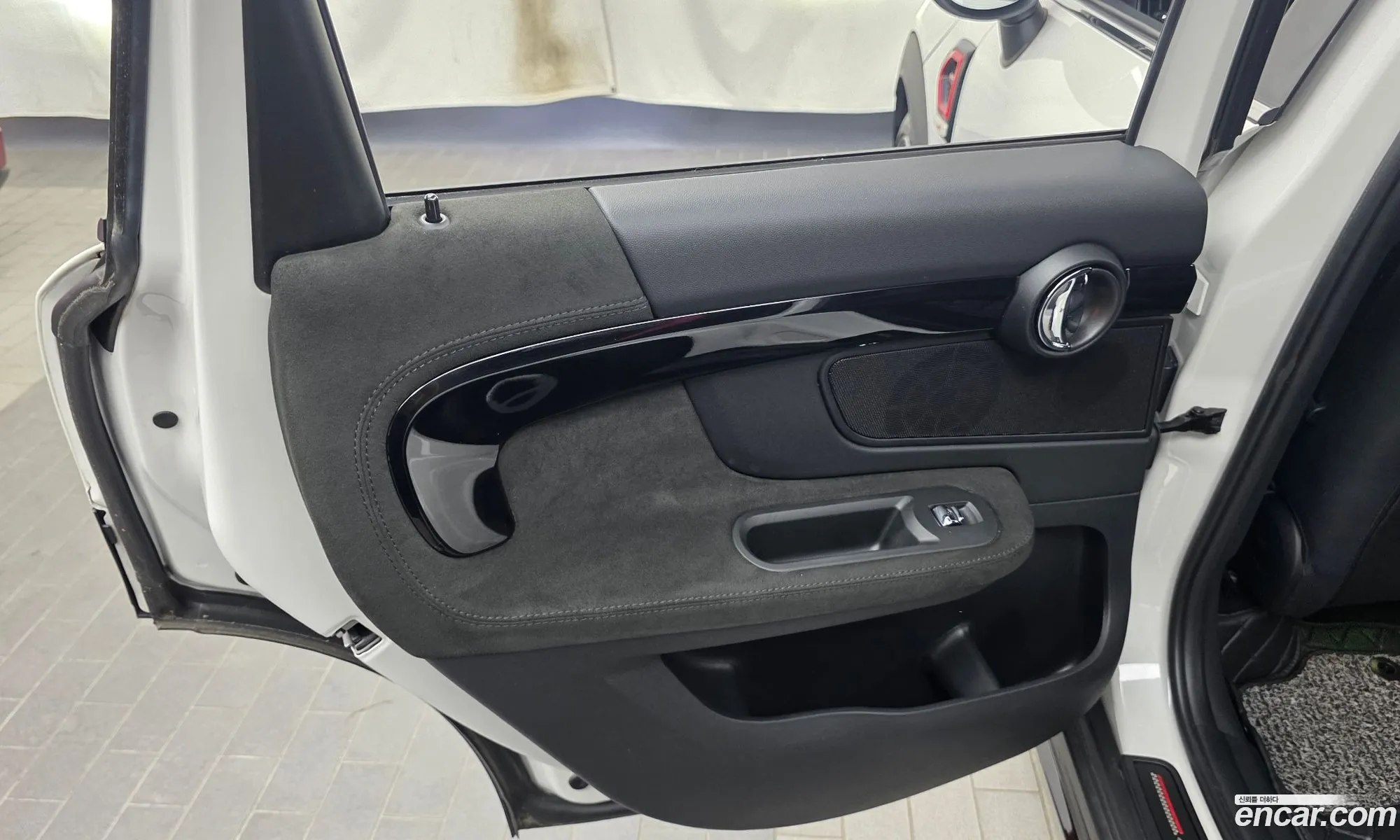 Mini Cooper S Countryman 2023 — 24
