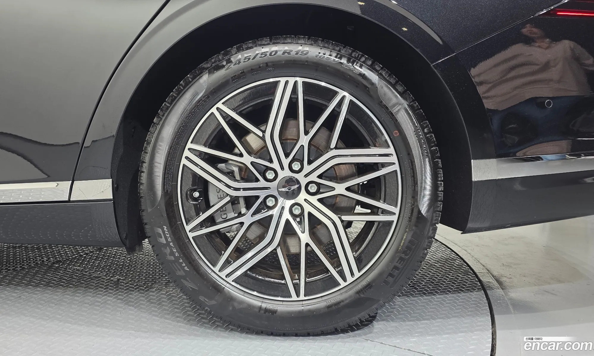Genesis G90 2024 KMTFA41DDRU043248 — 25