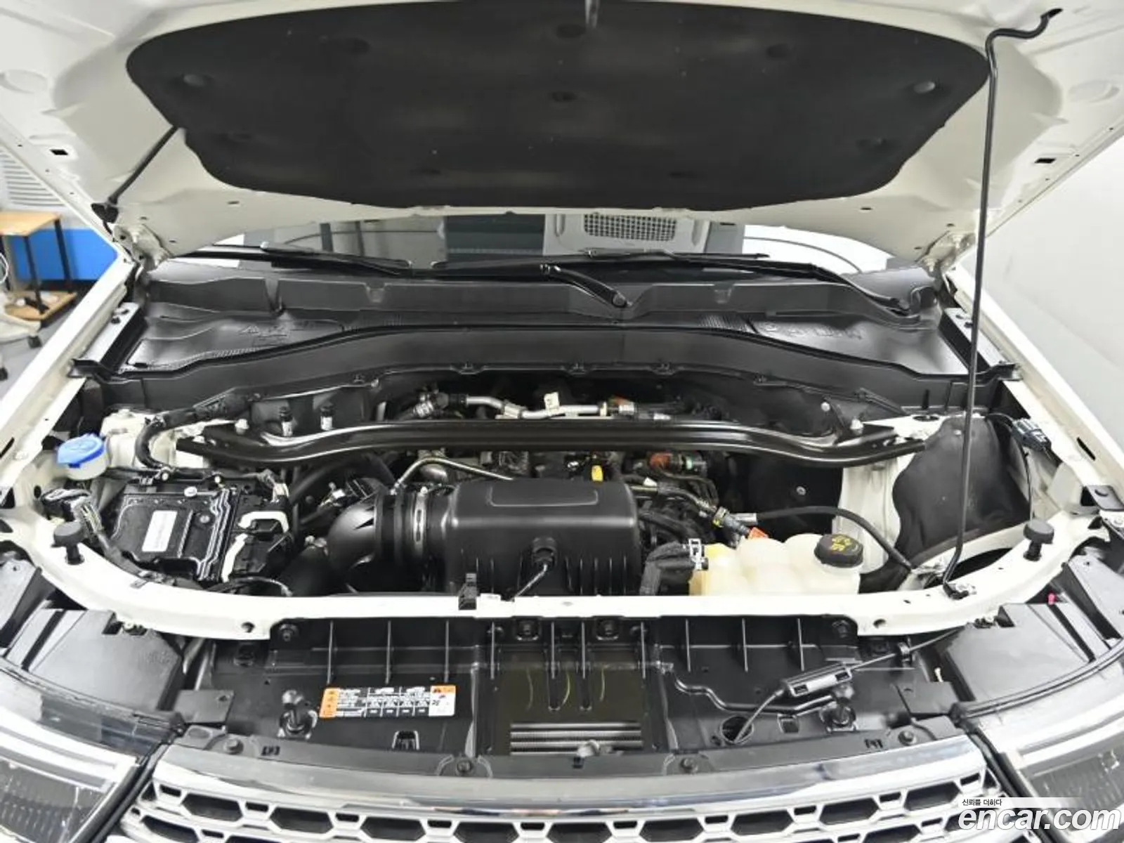 Ford Explorer 6th Gen 2023 — 19