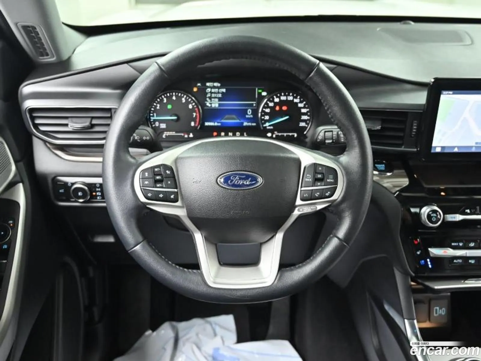 Ford Explorer 6th Gen 2023 — 20