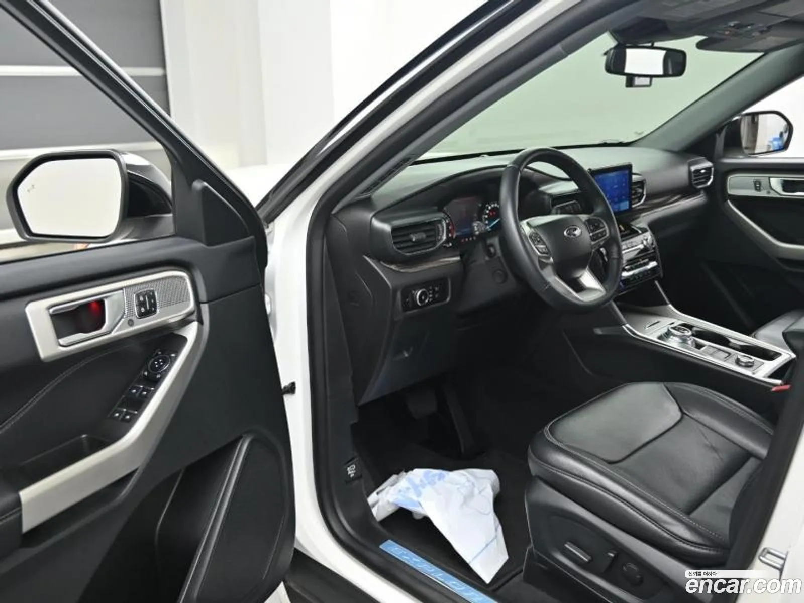 Ford Explorer 6th Gen 2023 — 14
