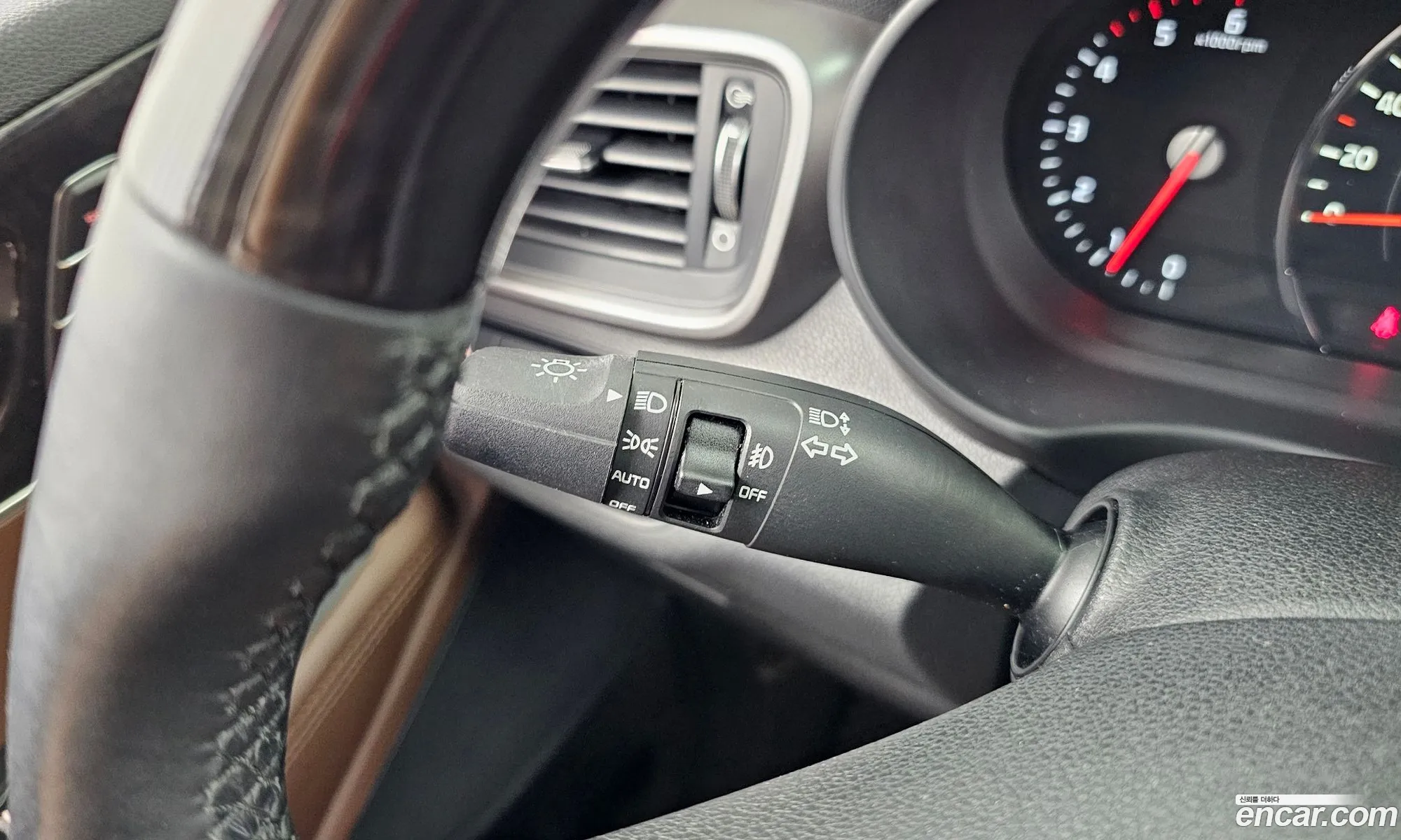 Kia Sorento 2014 KNAPK81BBFA005091 — 28