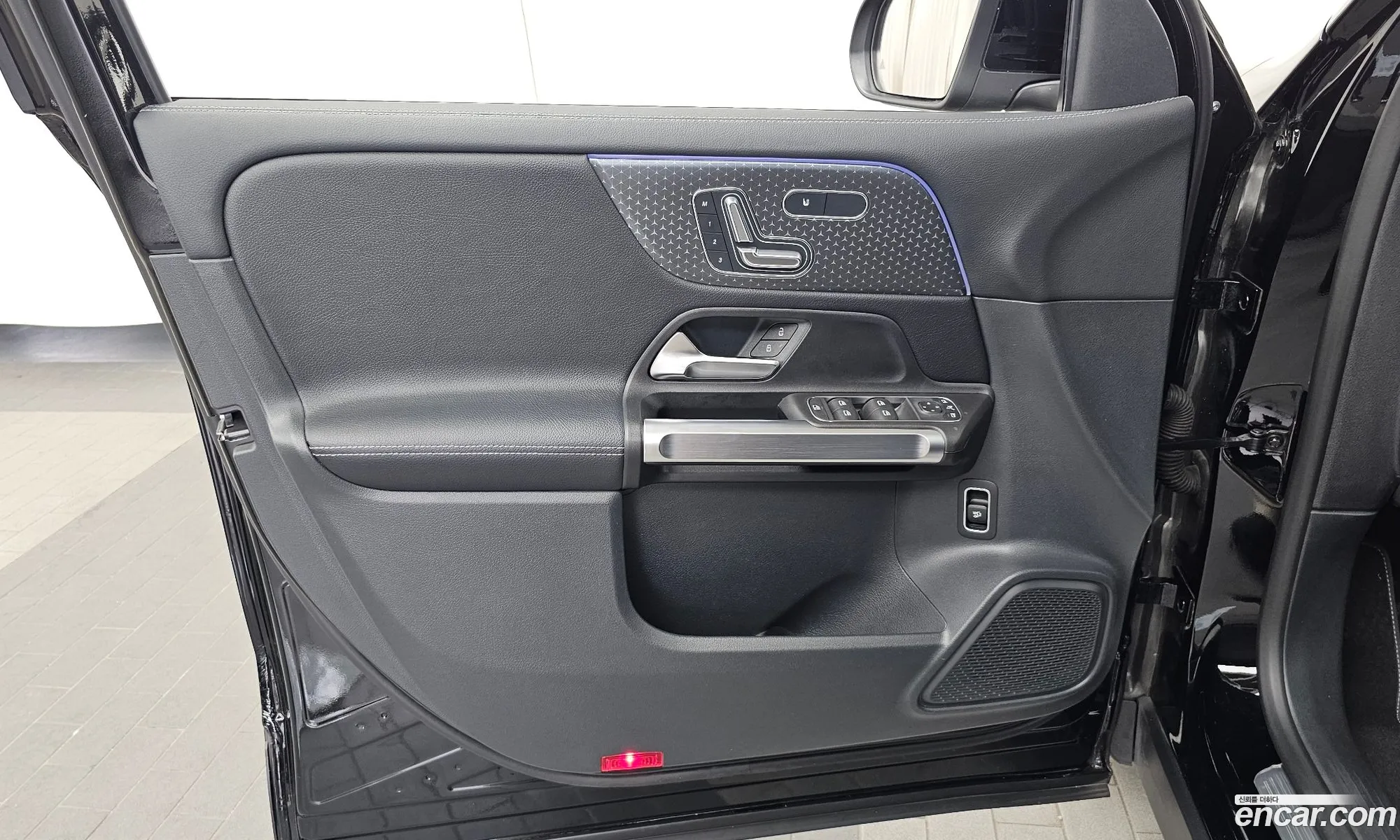 Mercedes-Benz GLB-Class X247 2024 — 31